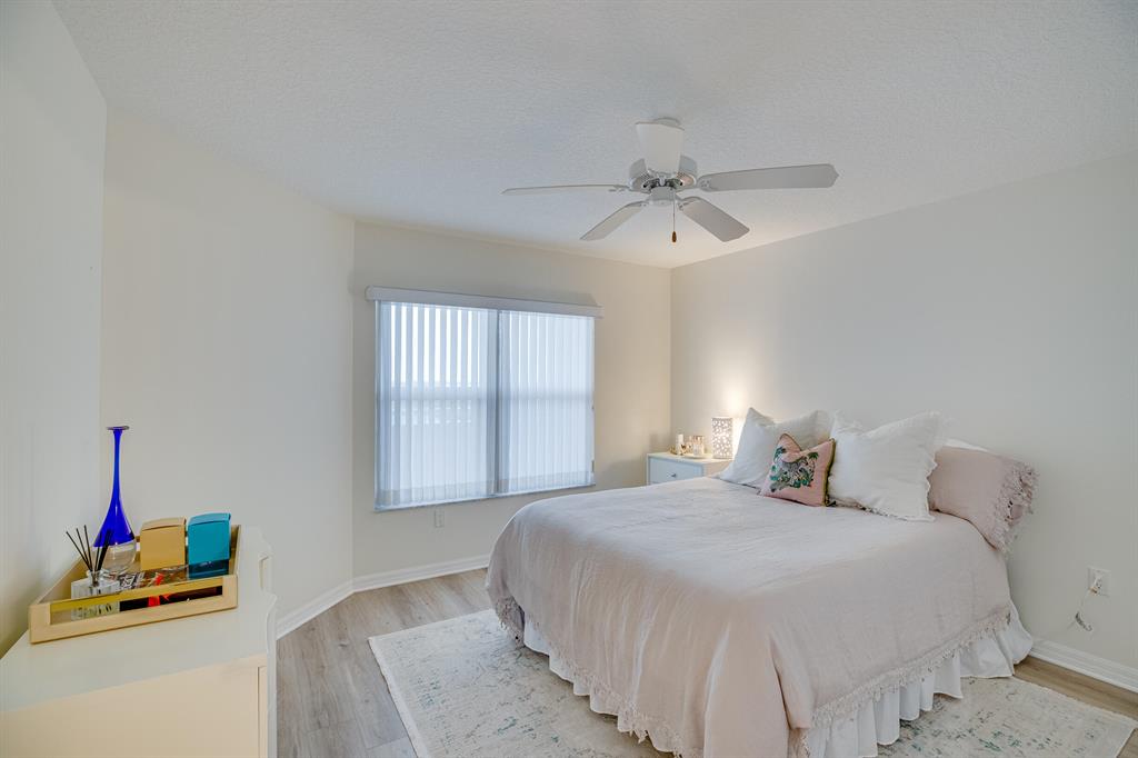 SEAWARD AT ATLANTIC VIEW CONDOMINIUM - Residential