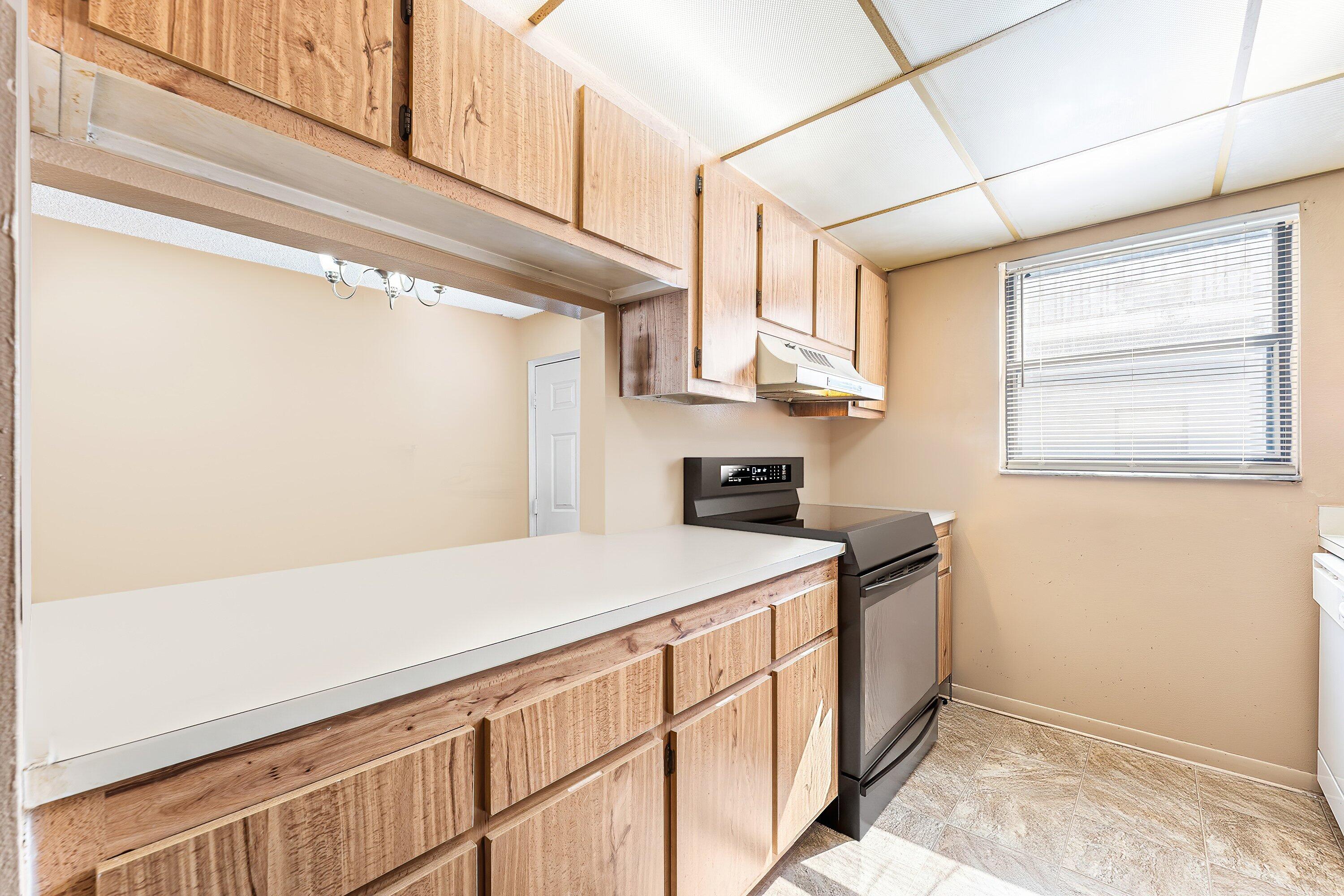 PRESIDENTIAL GOLFVIEW CON - Residential