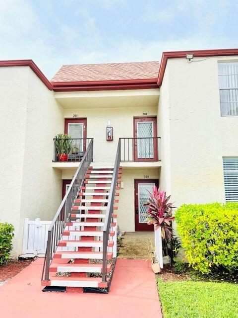You'll feel right at home in this Updated 2 Bedroom, 2 Bath Condo Located in the Park Setting of The Village of Oriole/Abbey Condo. Lush Landscaping and Amazing Trees line this picturesque Area. Huge Club House with 2 Pools and extremely spacious Outside Area. Fitness Room, Library, Pool Table, Relaxing Lounge Areas and Expansive Banquet Hall for Entertaining.This 2nd Floor Condo is Beautiful w/ White Ceramic Tile Throughout, Updated Bathrooms have New Vanities and Bright Decor, Updated Kitchen with Neutral and Tasteful Wood Cabinets, Granite CounterTops. Eat In Kitchen Area, Laundry Room with Washer and Dryer. Two Well Sized Bedrooms, Master w/ Master Bathroom. Ceiling Fans. Large Living Room/Dining Area opens to the Enclosed Porch to watch the Sunshine and Drink your Morning Coffe