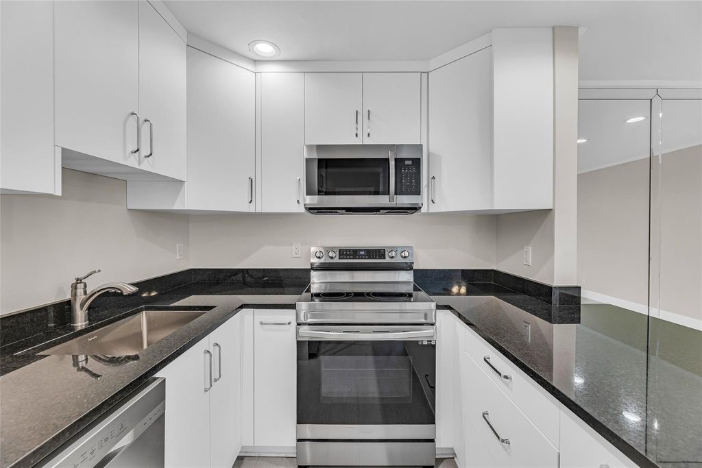 Photo of 6319 Bay Club Drive #1, Fort Lauderdale, FL 33308 (MLS # F10504726)