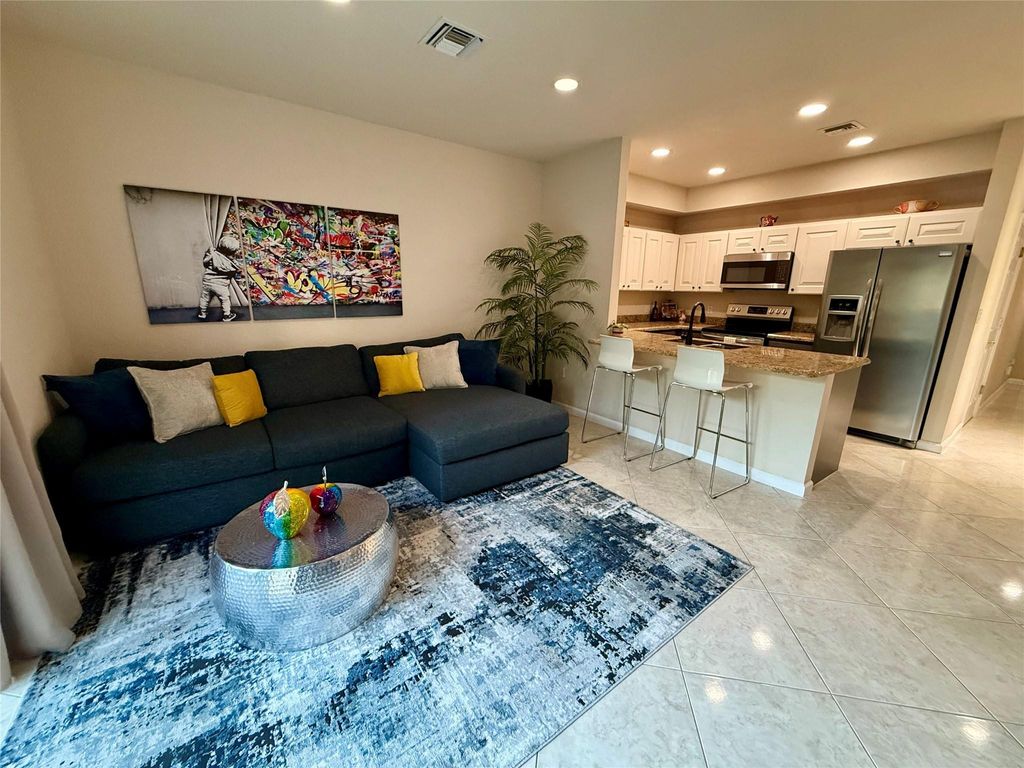 Photo of 37 SE 3rd Avenue, Hallandale Beach, FL 33009 (MLS # F10549628)