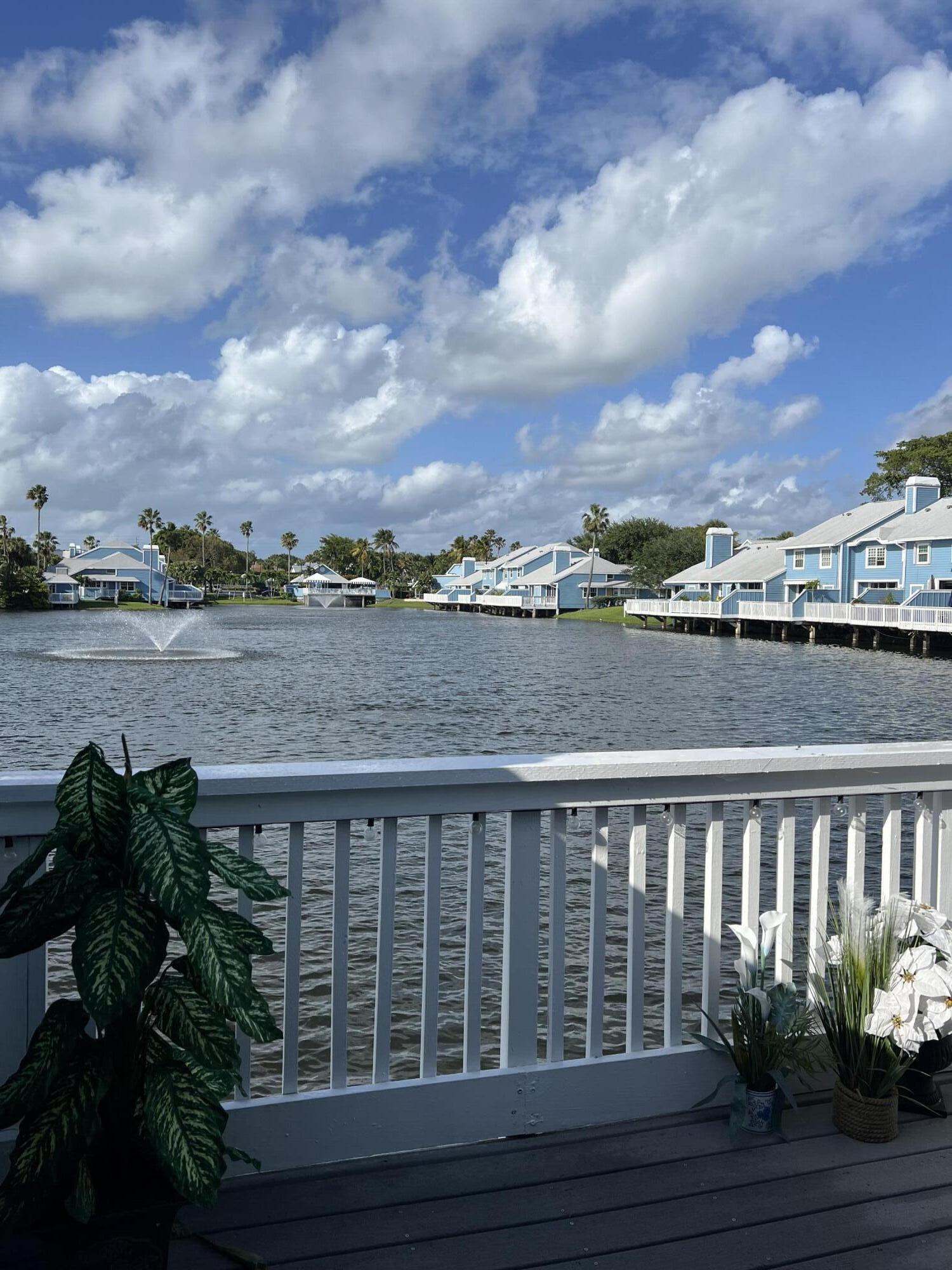 809 Ocean Dunes Circle Circle