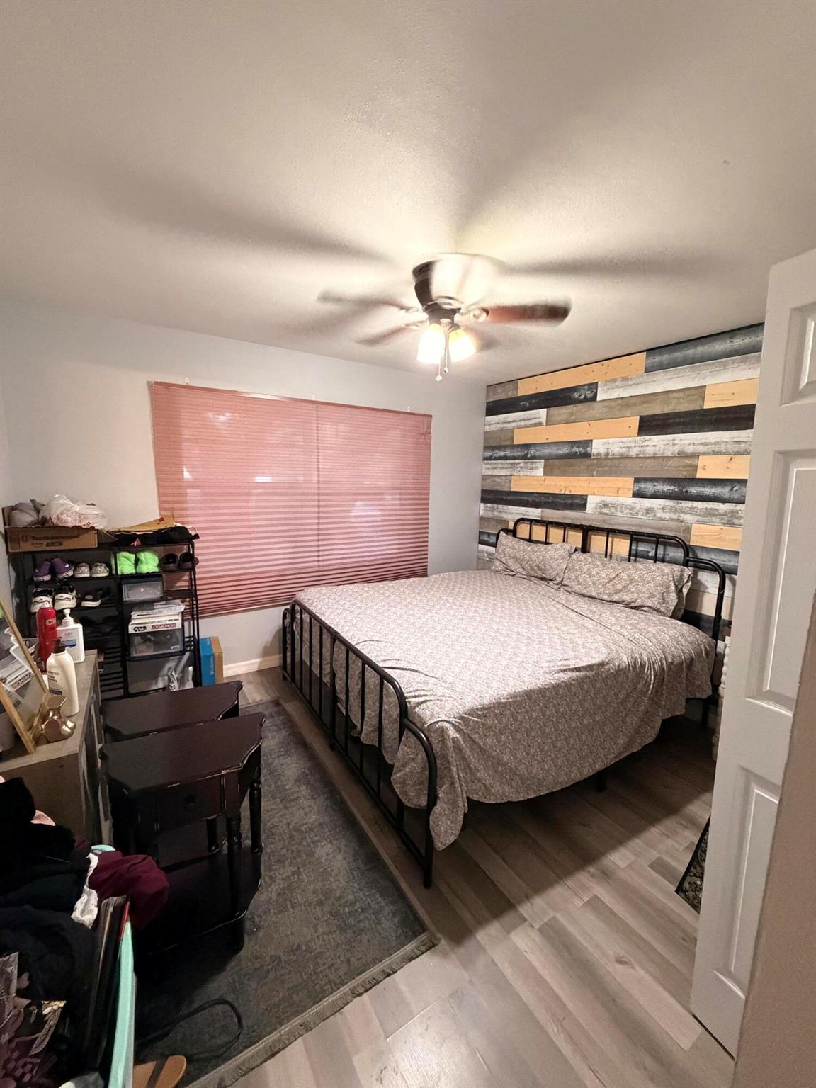 OAK TREE PLACE - Residential