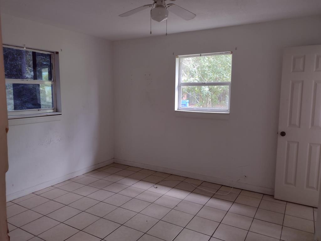 PINEVIEW PARK UNIT NO 2 - Residential