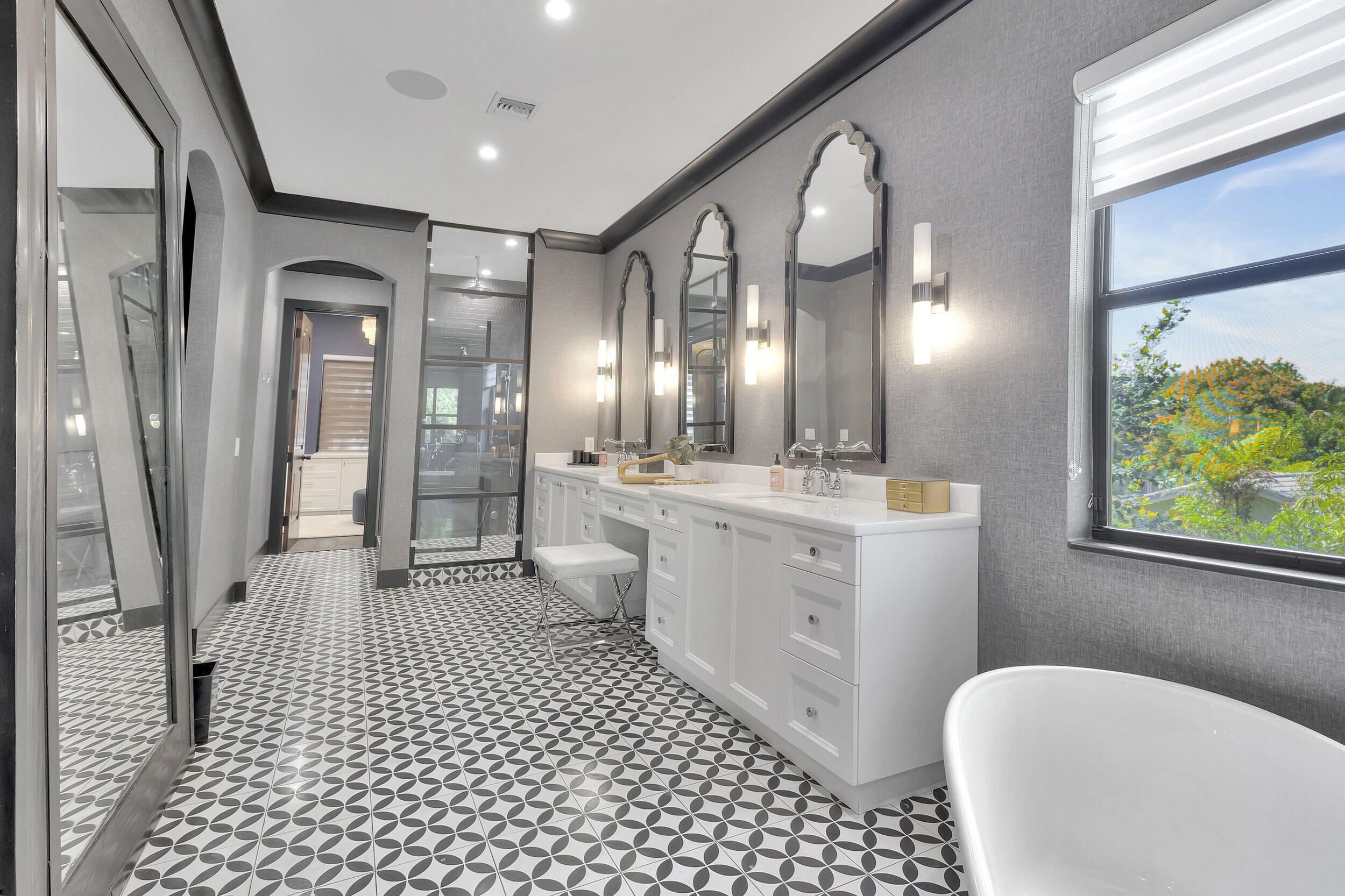 S/D OF 8-46-43 - Residential