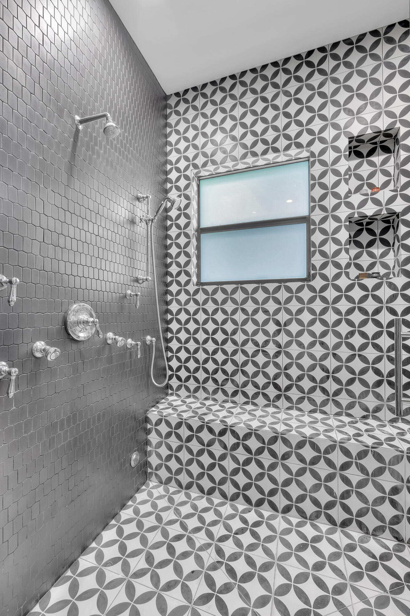 S/D OF 8-46-43 - Residential