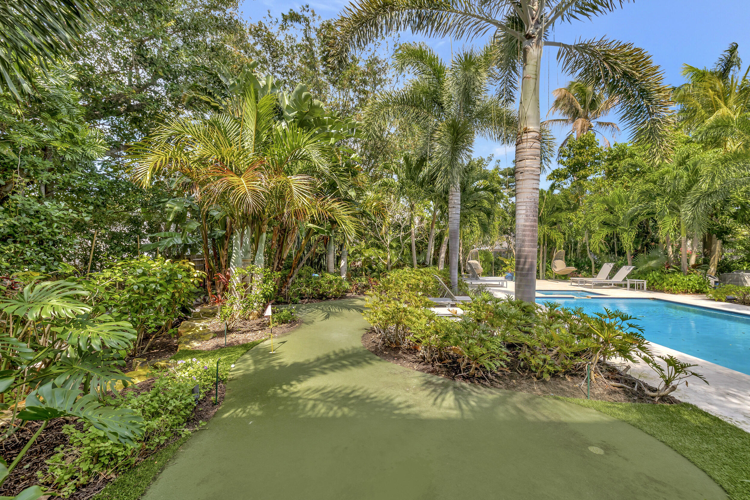 S/D OF 8-46-43 - Residential