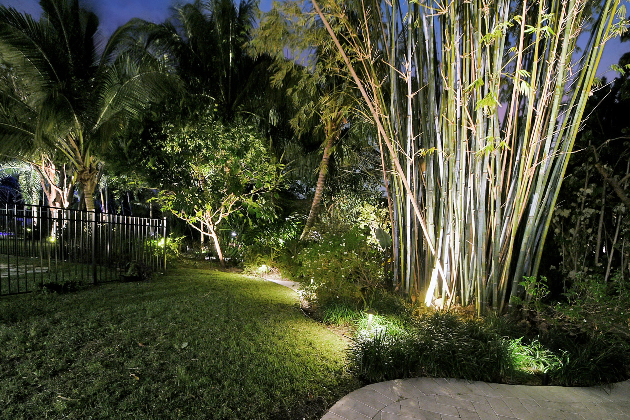 S/D OF 8-46-43 - Residential