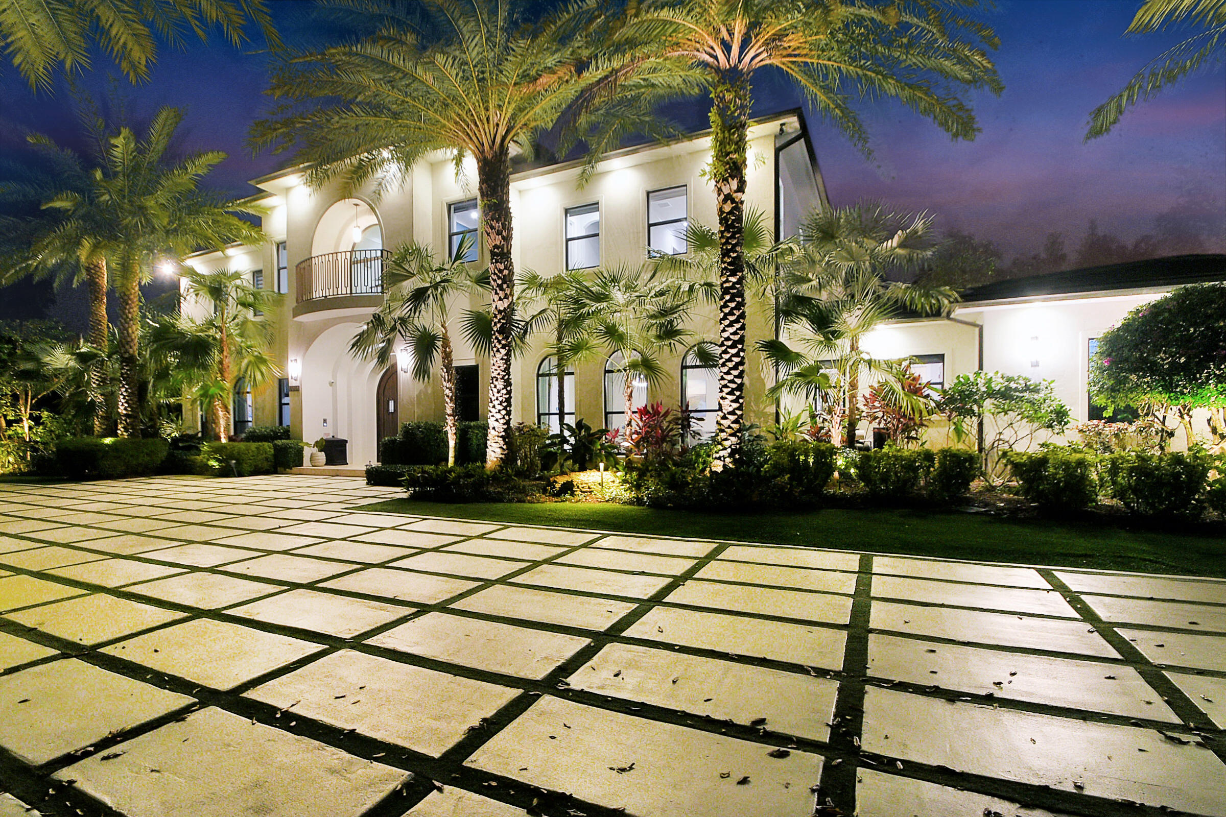 S/D OF 8-46-43 - Residential