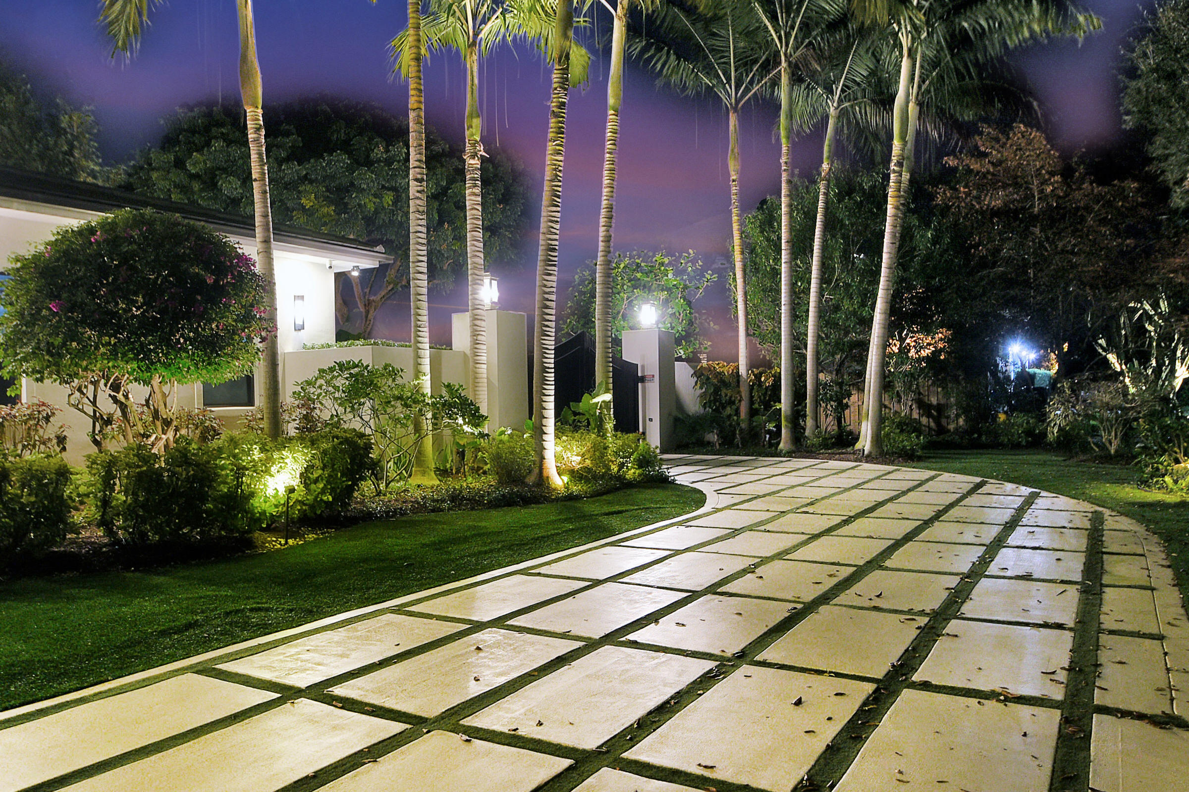 S/D OF 8-46-43 - Residential