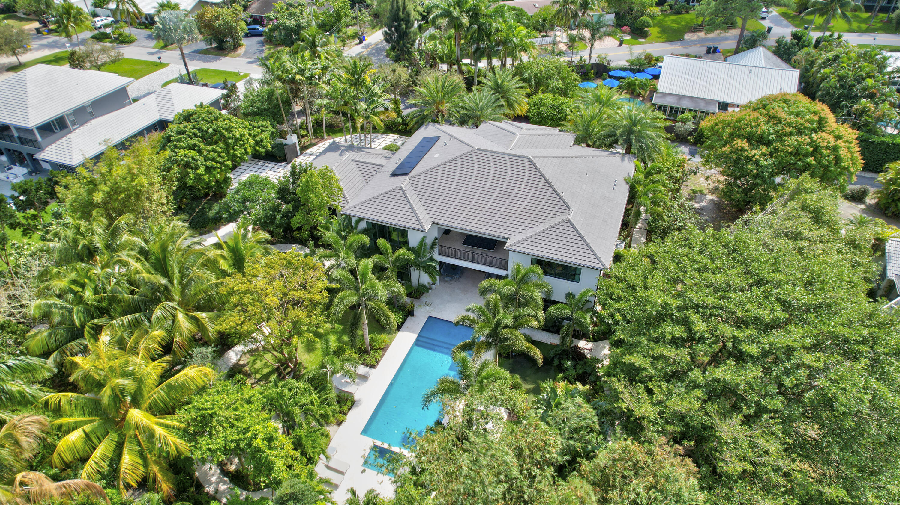 S/D OF 8-46-43 - Residential