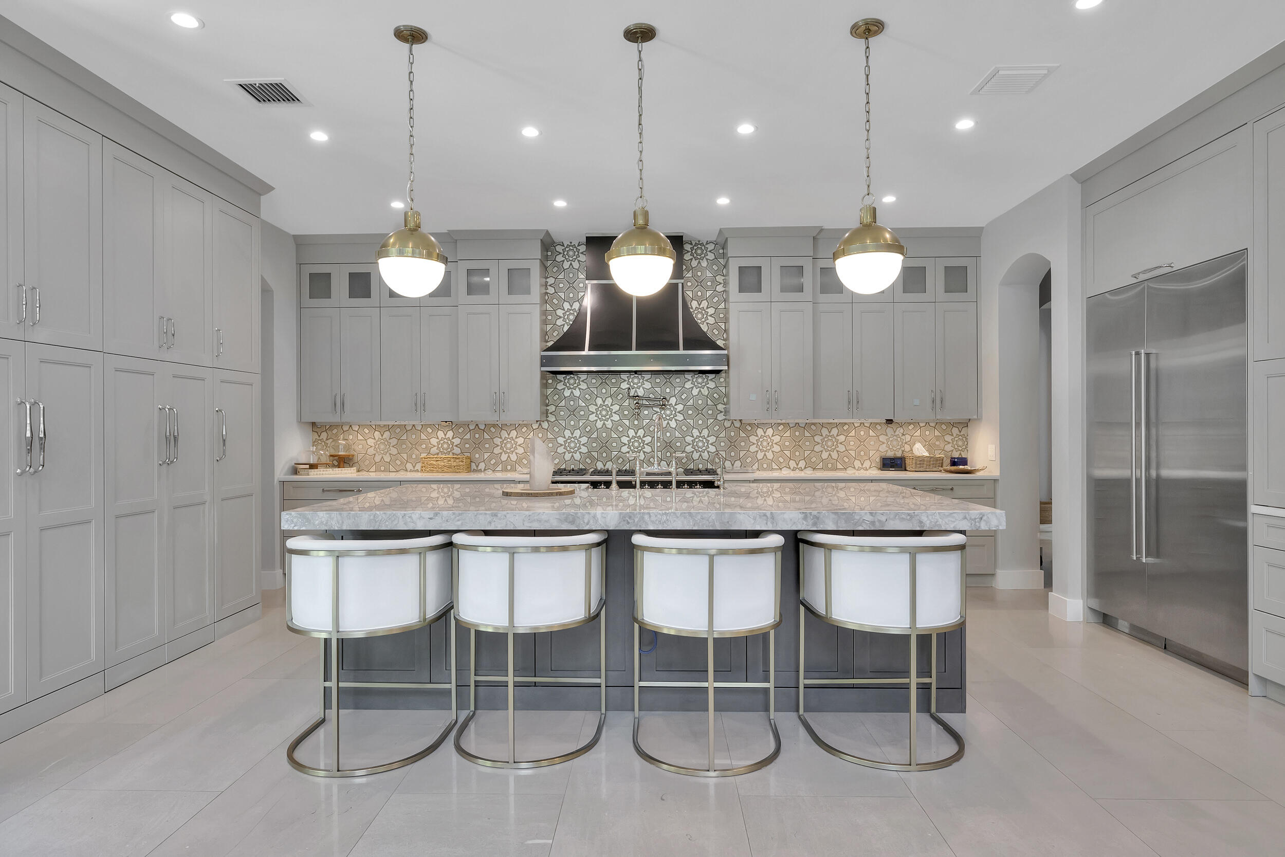 S/D OF 8-46-43 - Residential