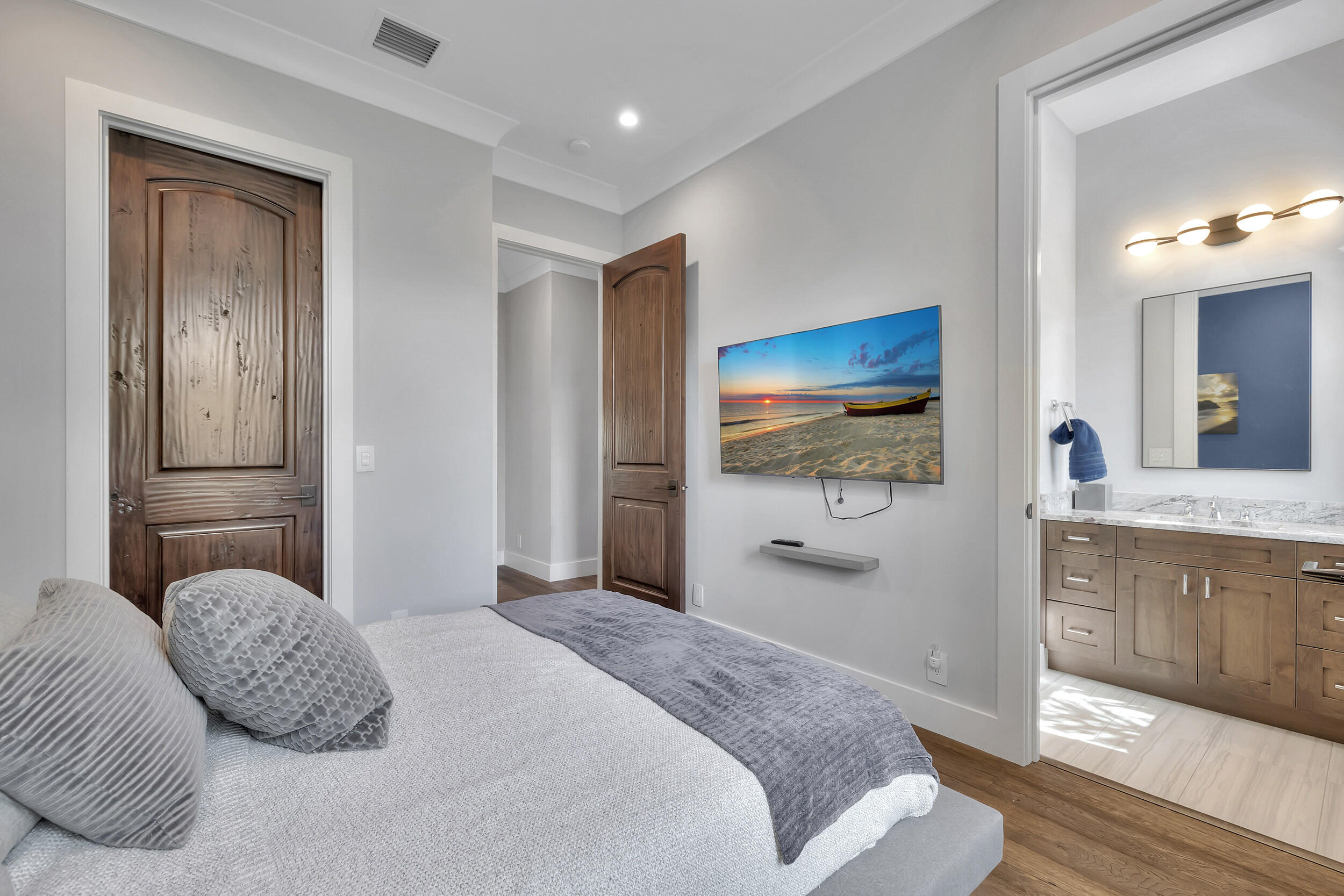 S/D OF 8-46-43 - Residential