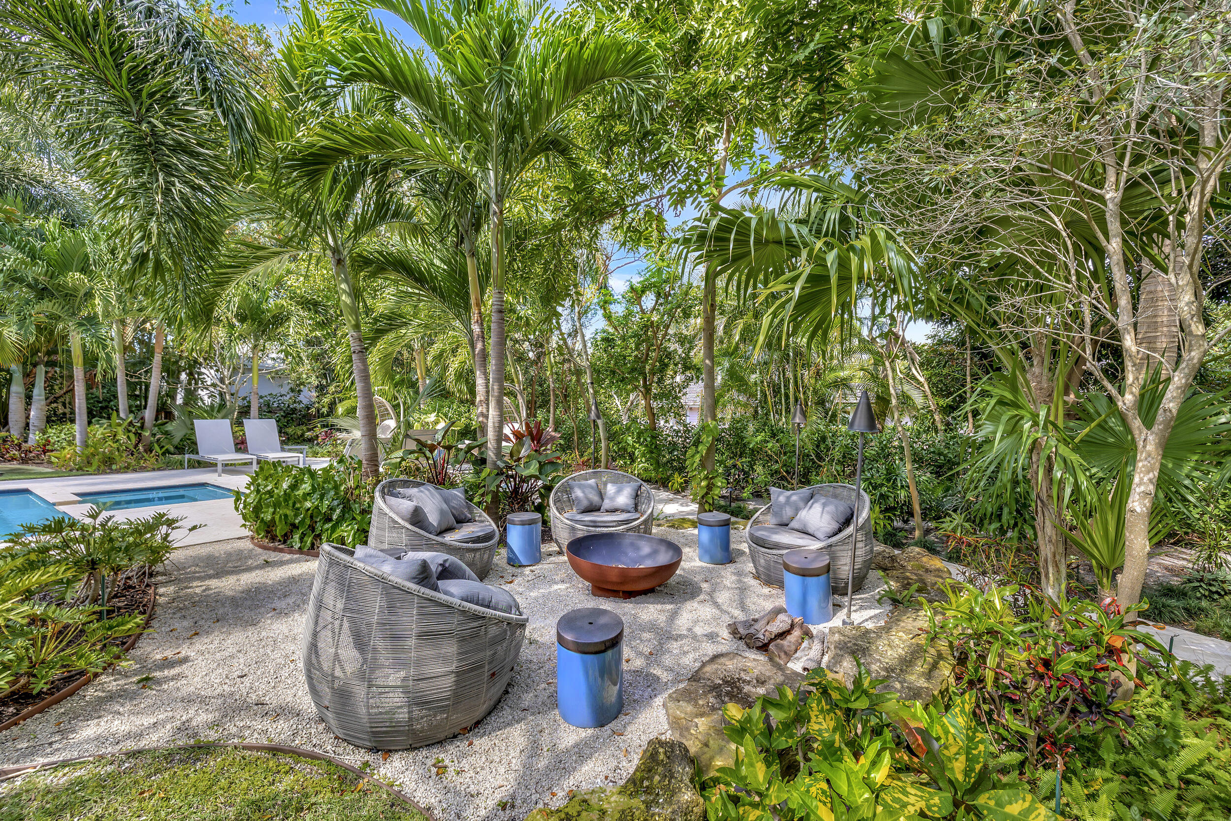 S/D OF 8-46-43 - Residential