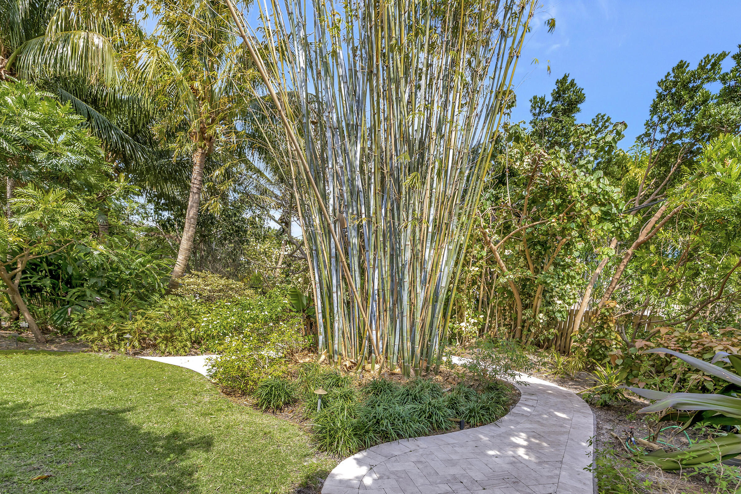 S/D OF 8-46-43 - Residential