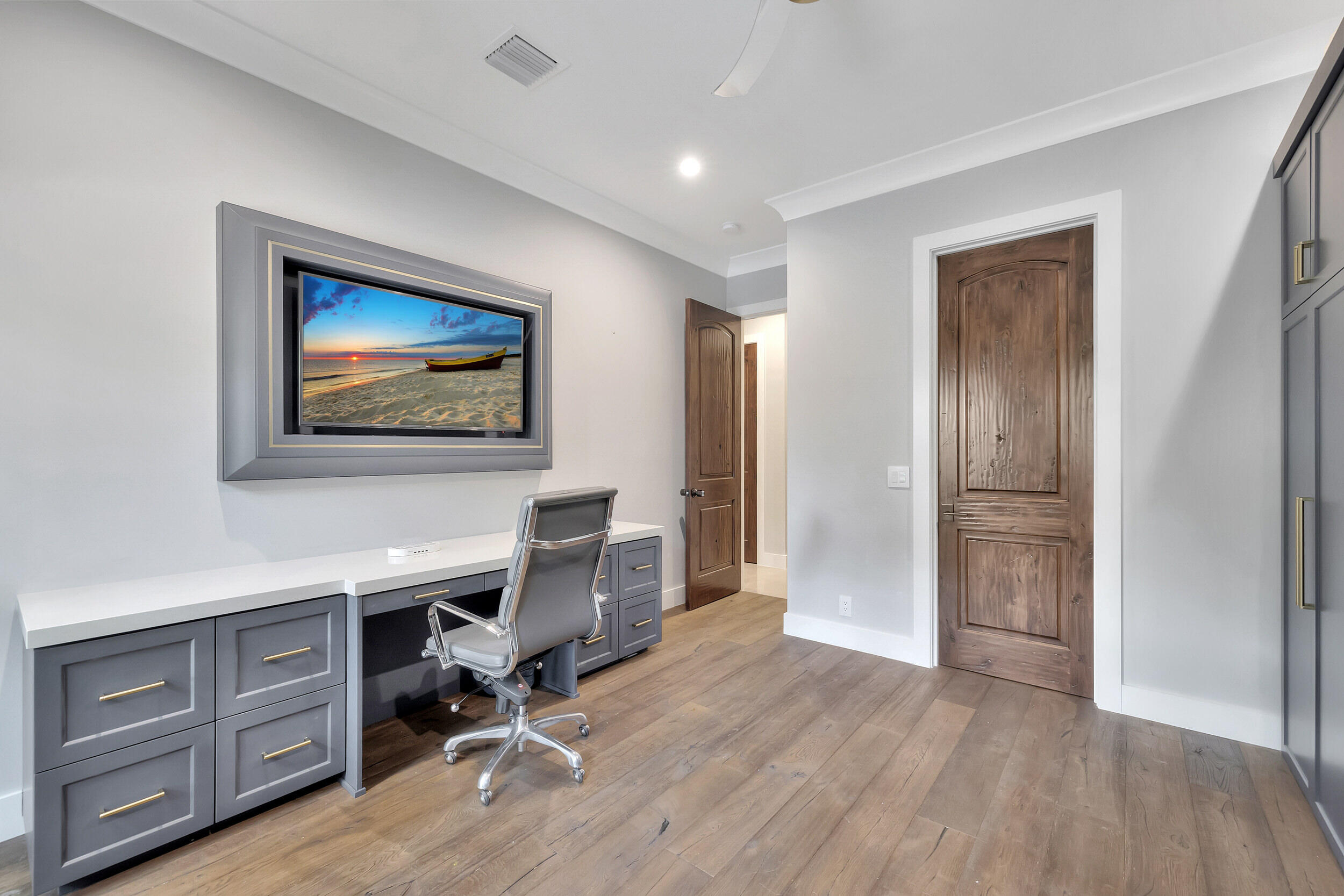 S/D OF 8-46-43 - Residential