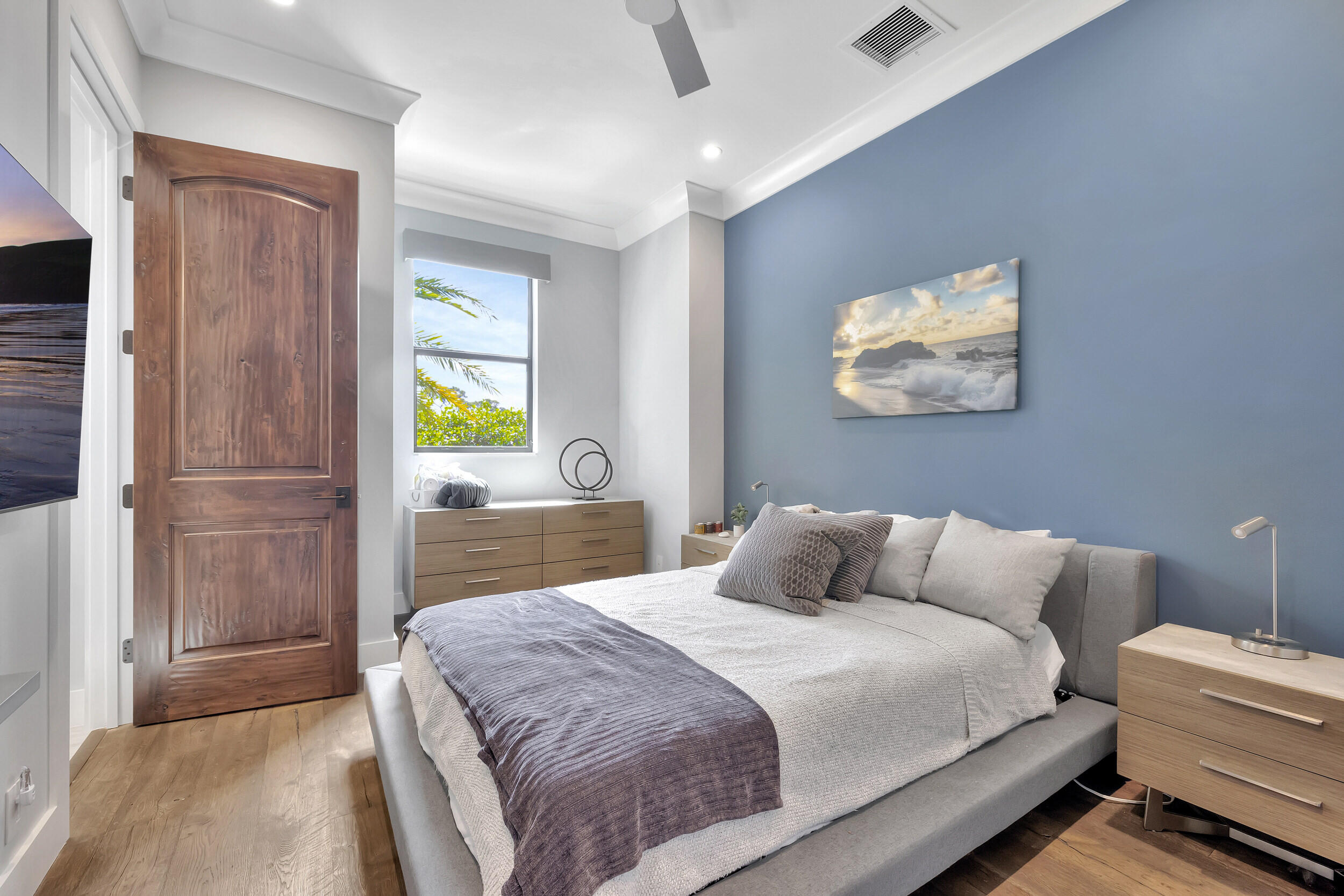 S/D OF 8-46-43 - Residential