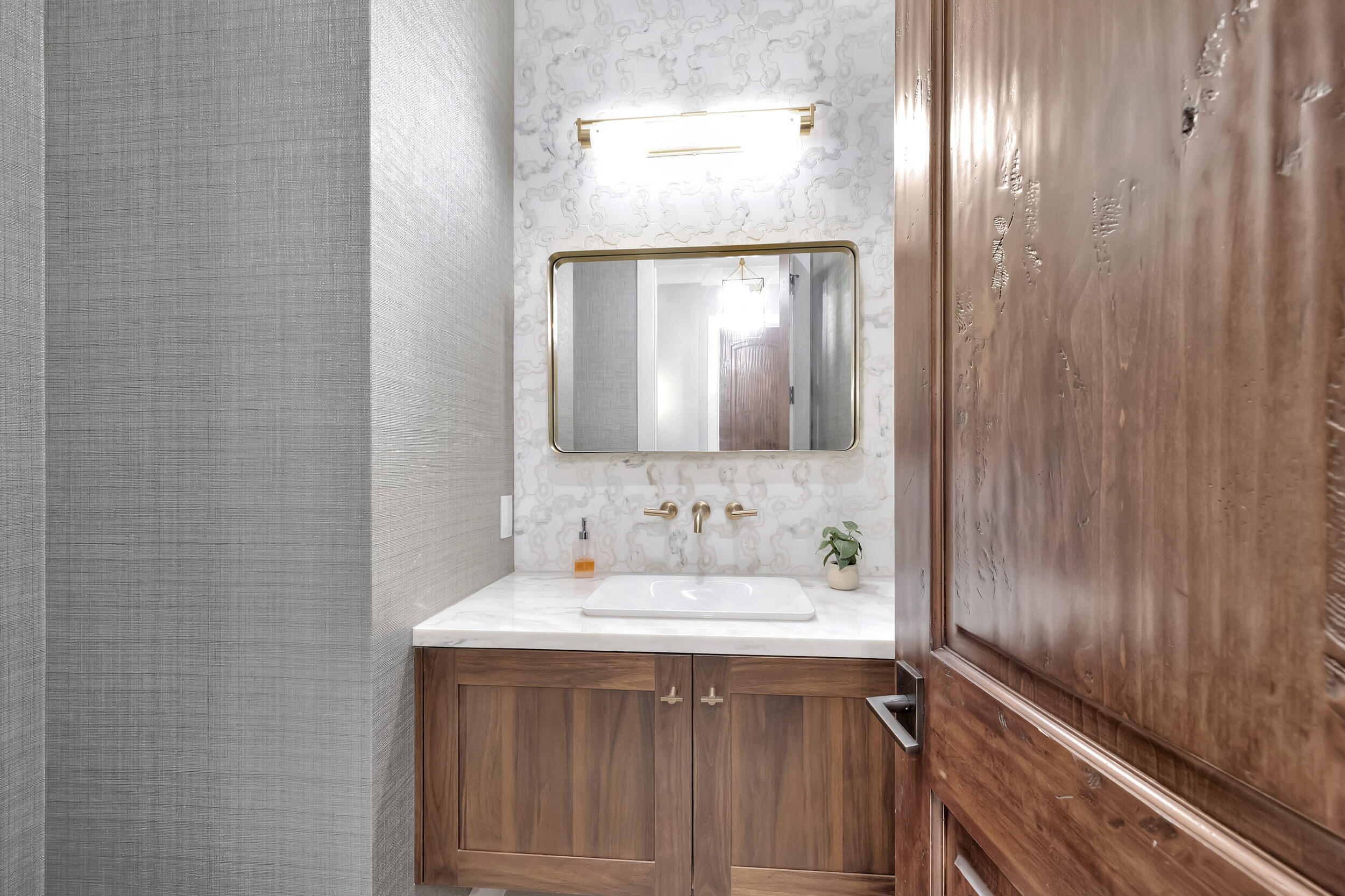 S/D OF 8-46-43 - Residential