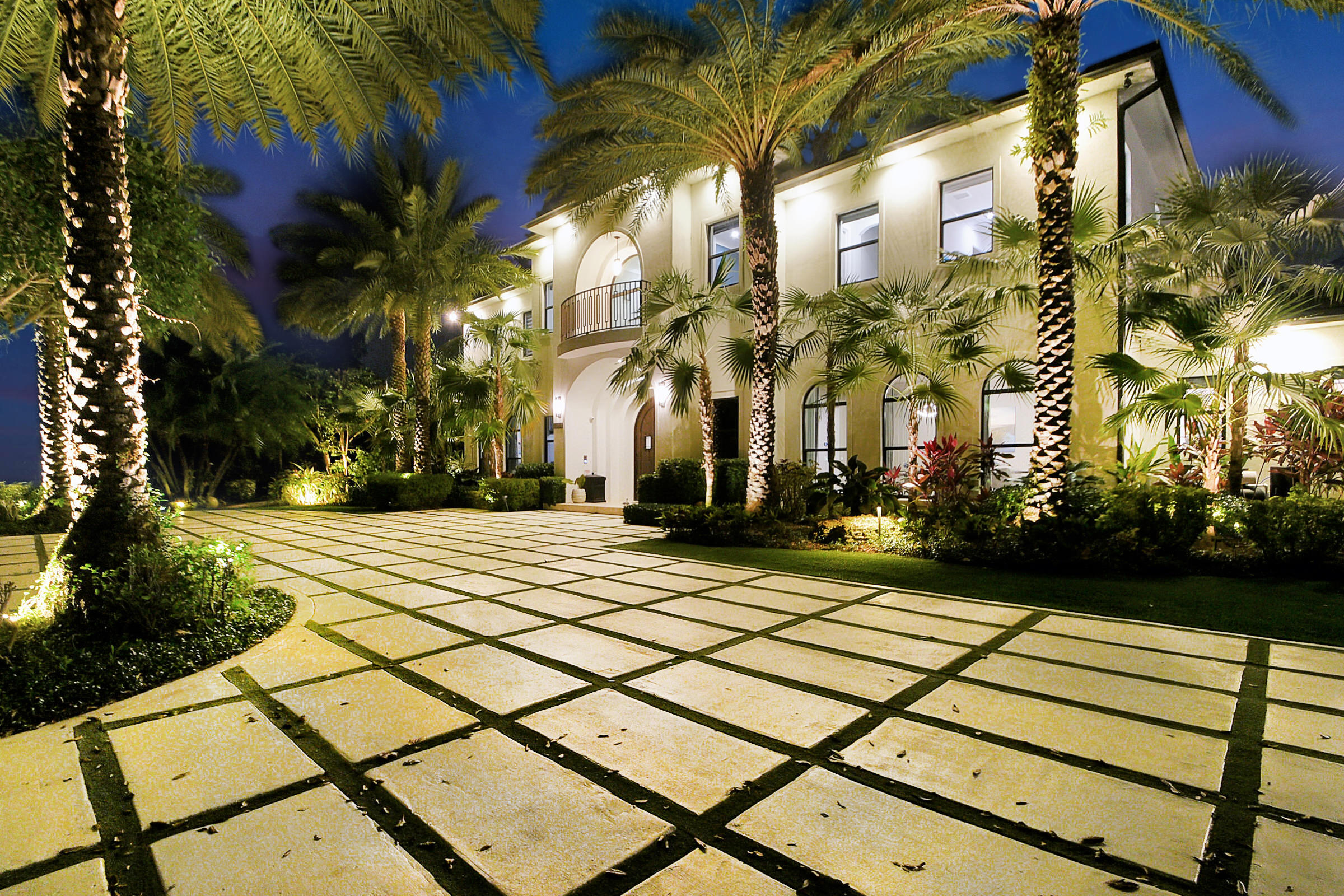 S/D OF 8-46-43 - Residential