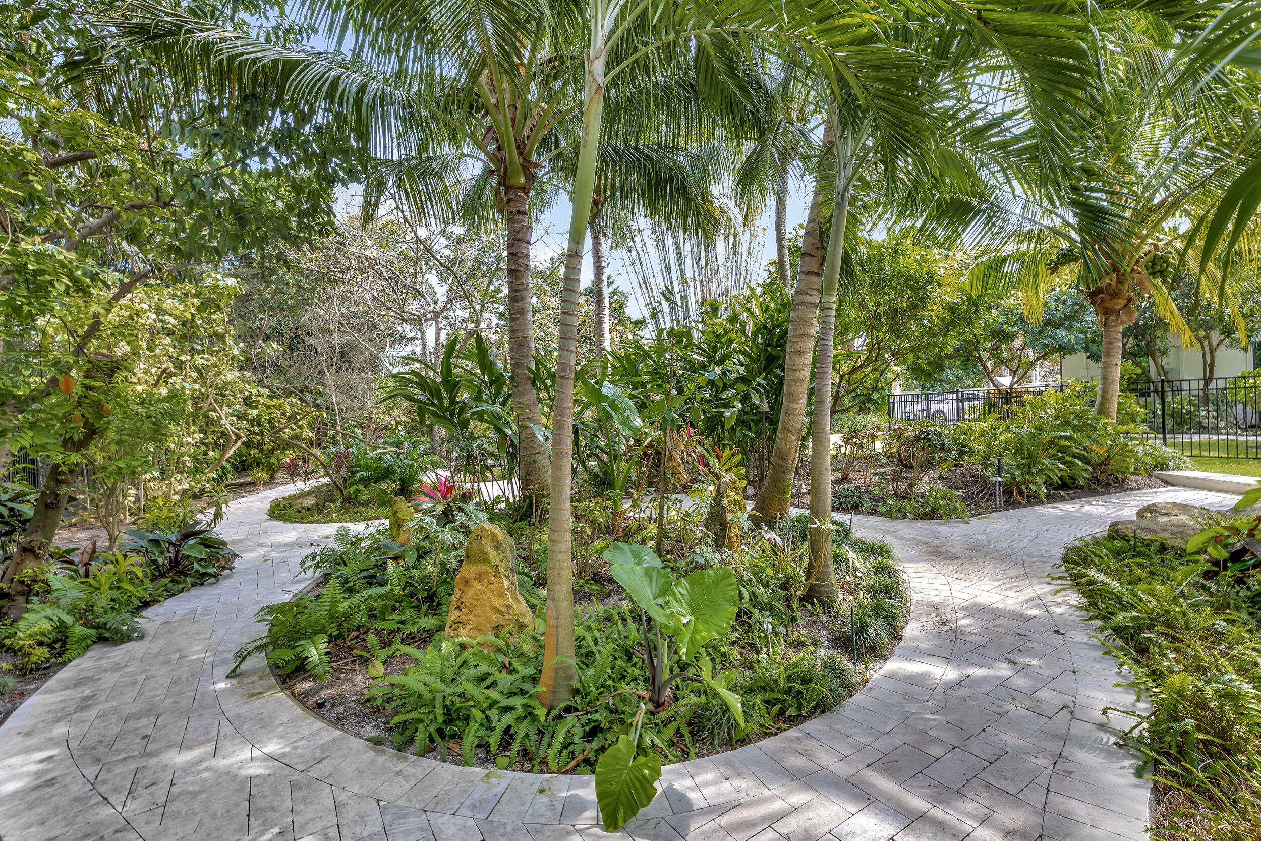 S/D OF 8-46-43 - Residential