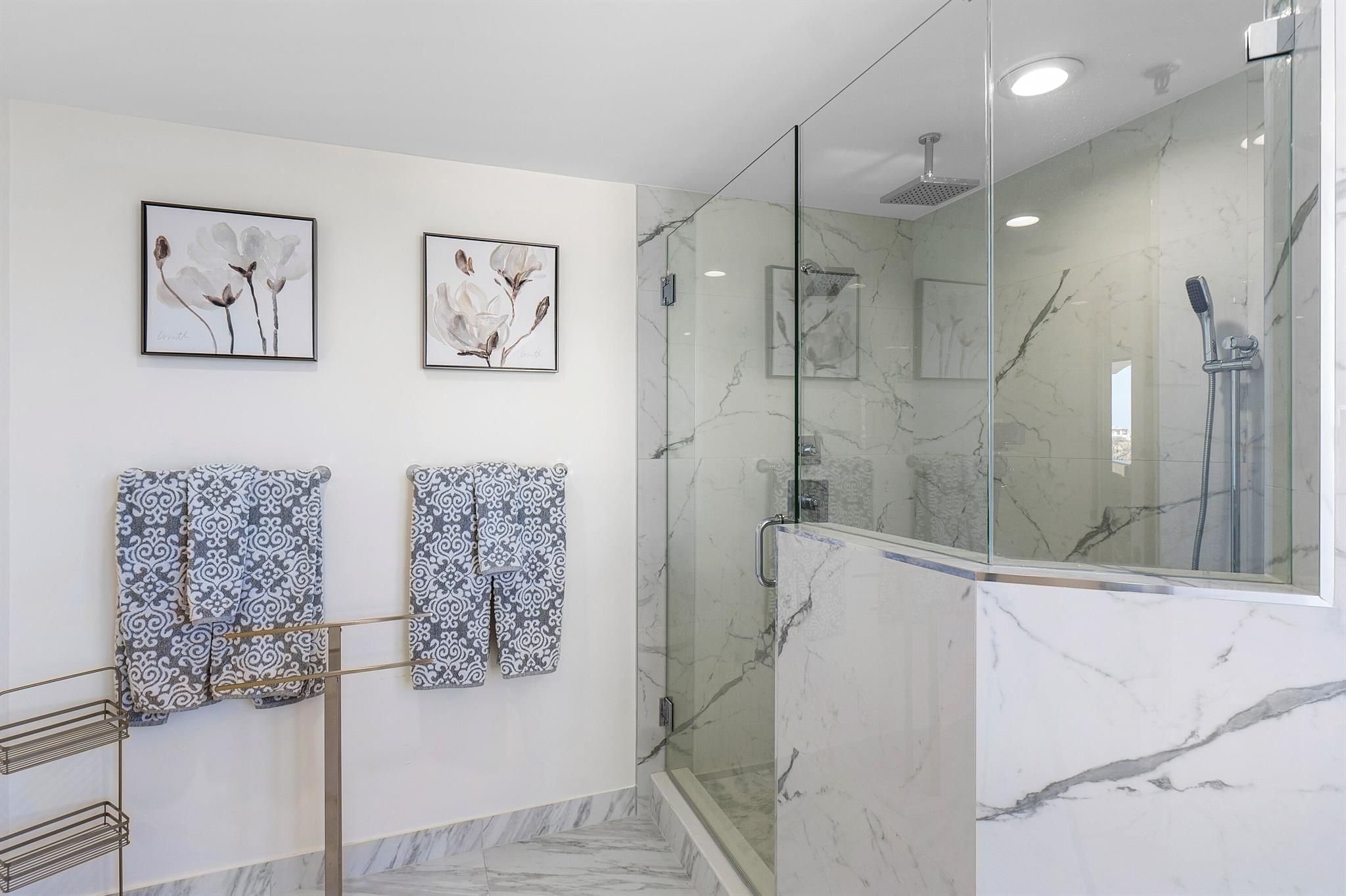 THIRTY ONE TWENTY CONDO - Residential