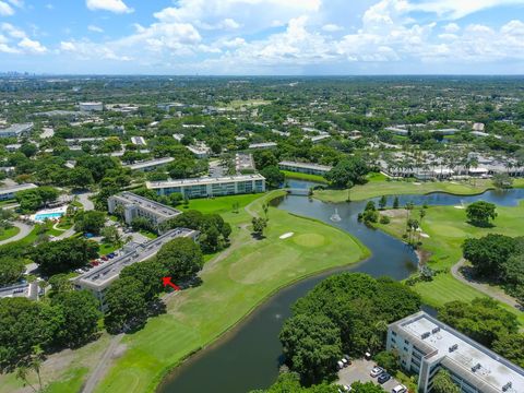 Tiny photo for 4502 Martinique Way #E1, Coconut Creek, FL 33066 (MLS # B26032060)