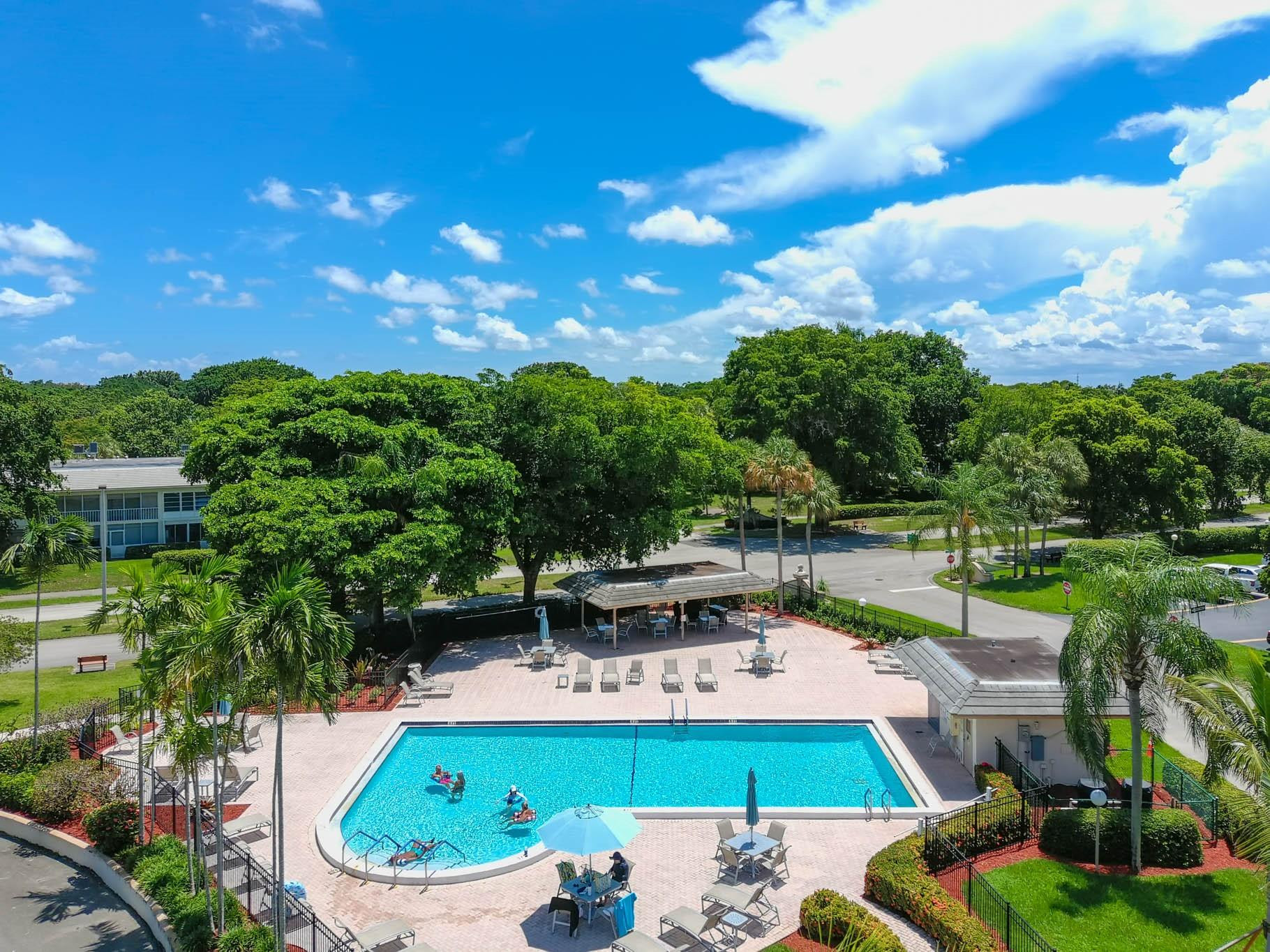 MARTINIQUE VILLAGE I CONDO - Residential