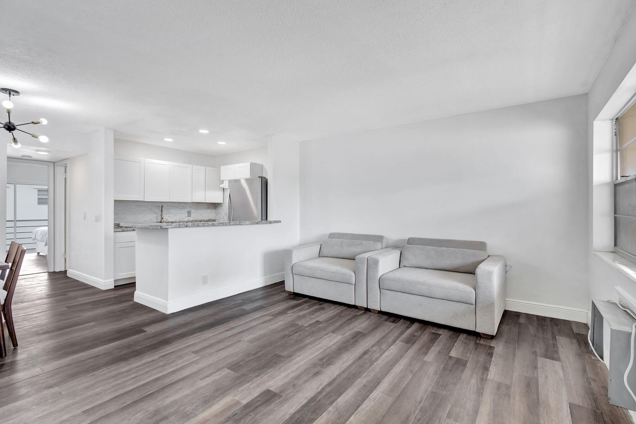 CENTURY VILLAGE SHEFFIELD CONDOS A TO Q - Residential