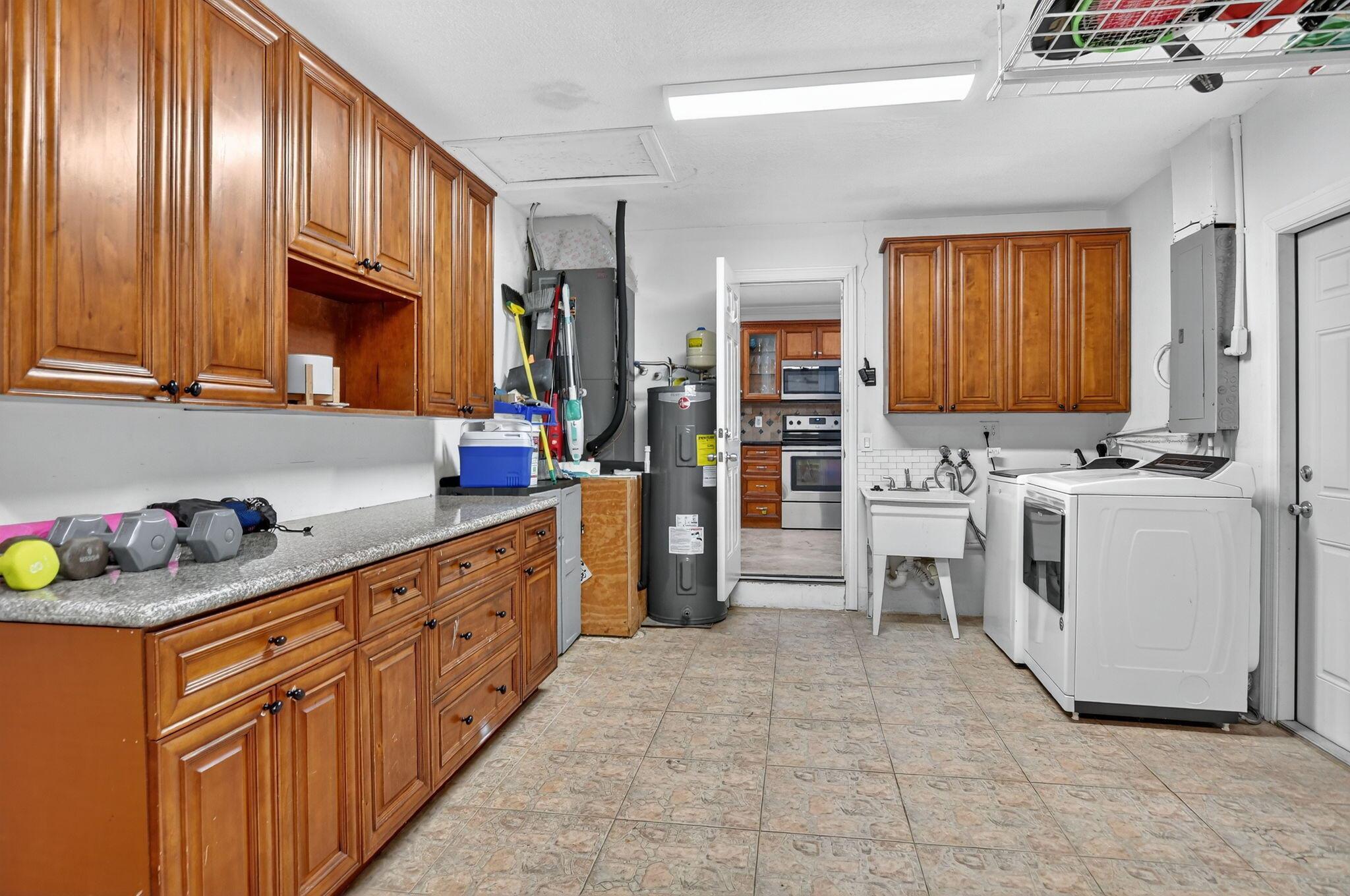 HOLIDAY CITY AT BOCA RATO - Residential Lease