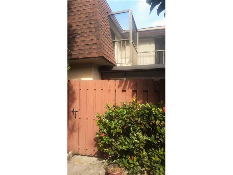 VILLAS AT WOODLAND GREENS - Residential Lease