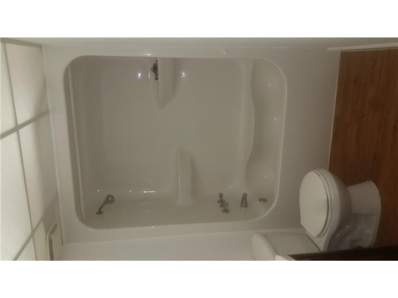 VILLAS AT WOODLAND GREENS - Residential Lease