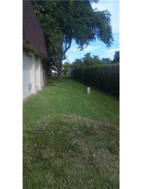 VILLAS AT WOODLAND GREENS - Residential Lease