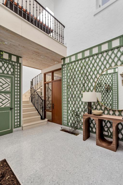 PHIPPS PLAZA - Residential