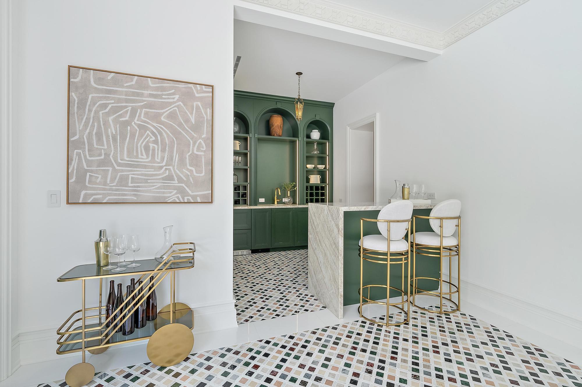 PHIPPS PLAZA - Residential