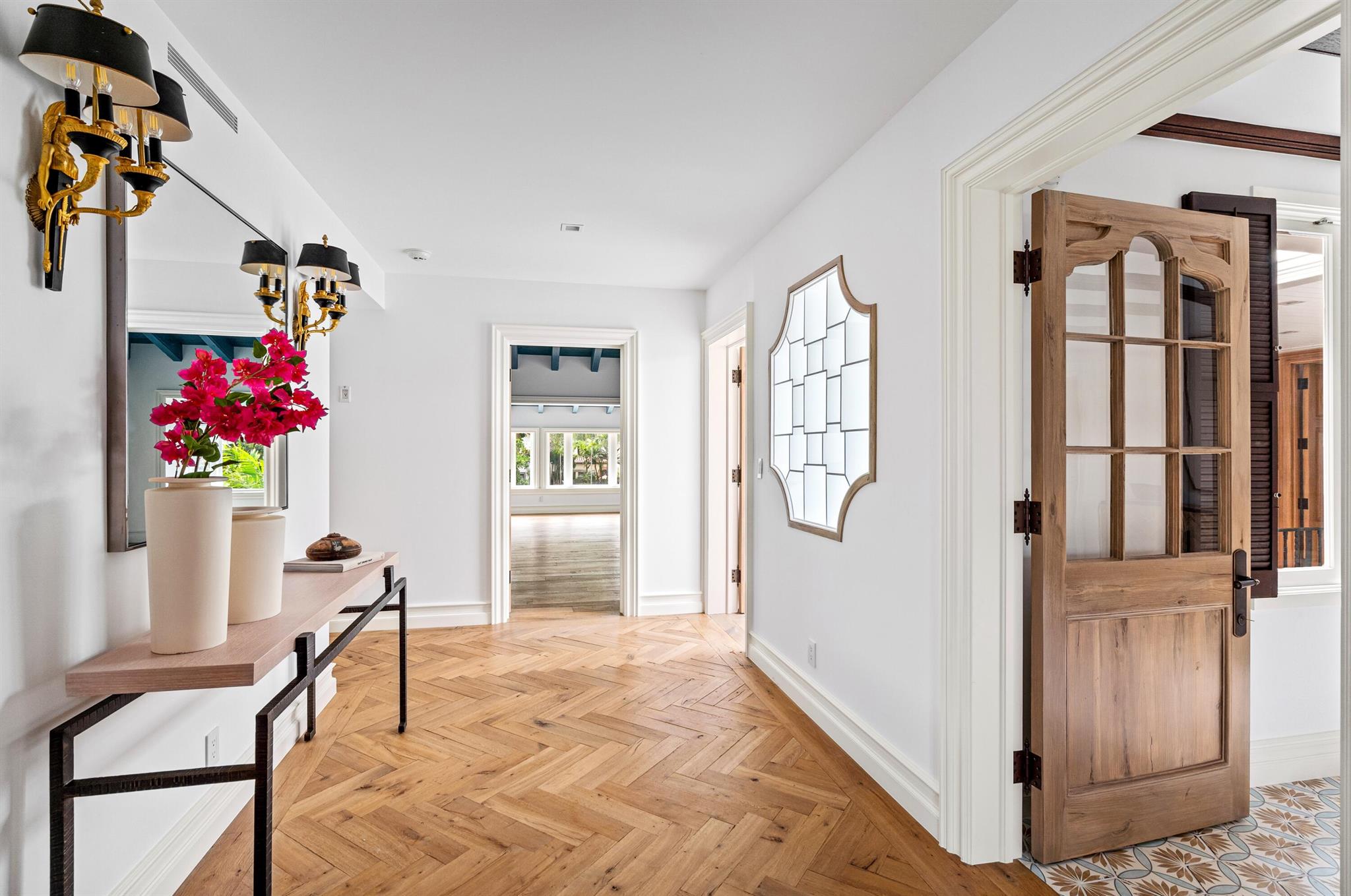 PHIPPS PLAZA - Residential