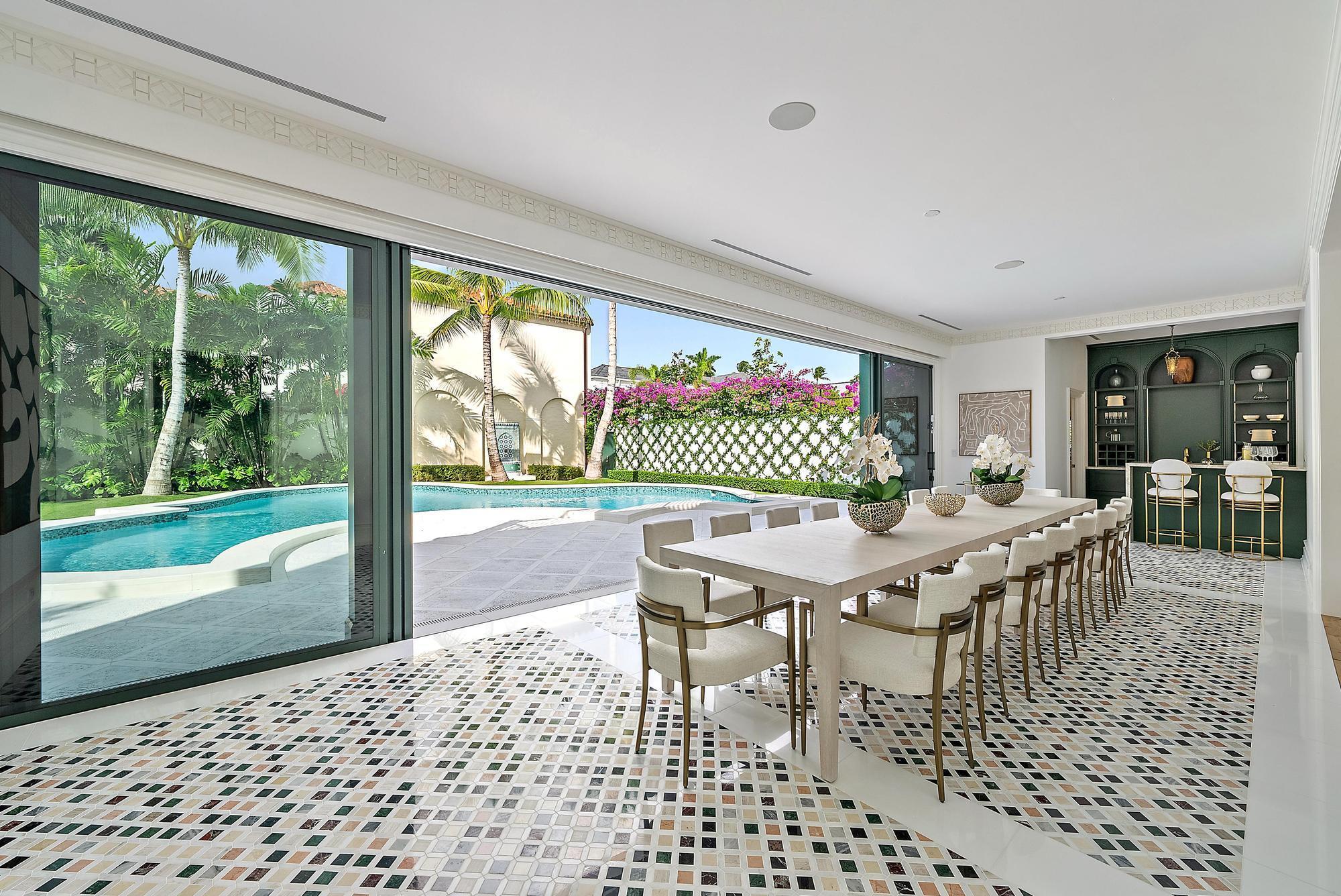 PHIPPS PLAZA - Residential