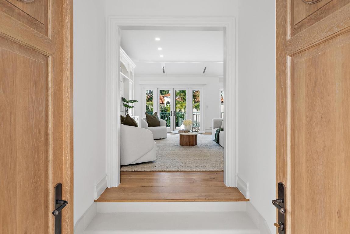 PHIPPS PLAZA - Residential