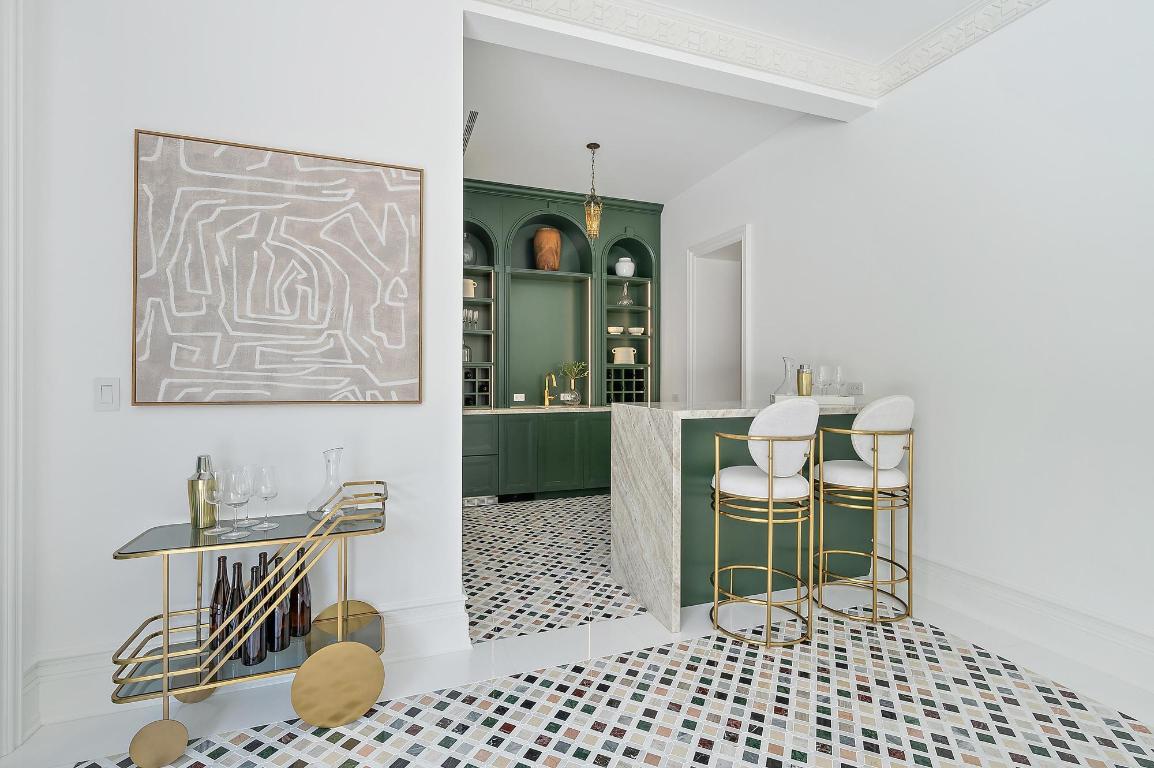 PHIPPS PLAZA - Residential