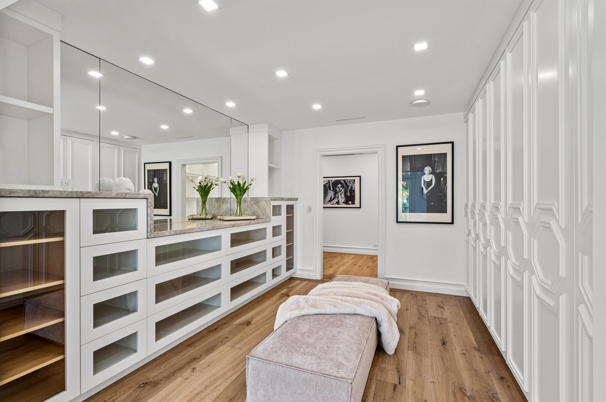 PHIPPS PLAZA - Residential