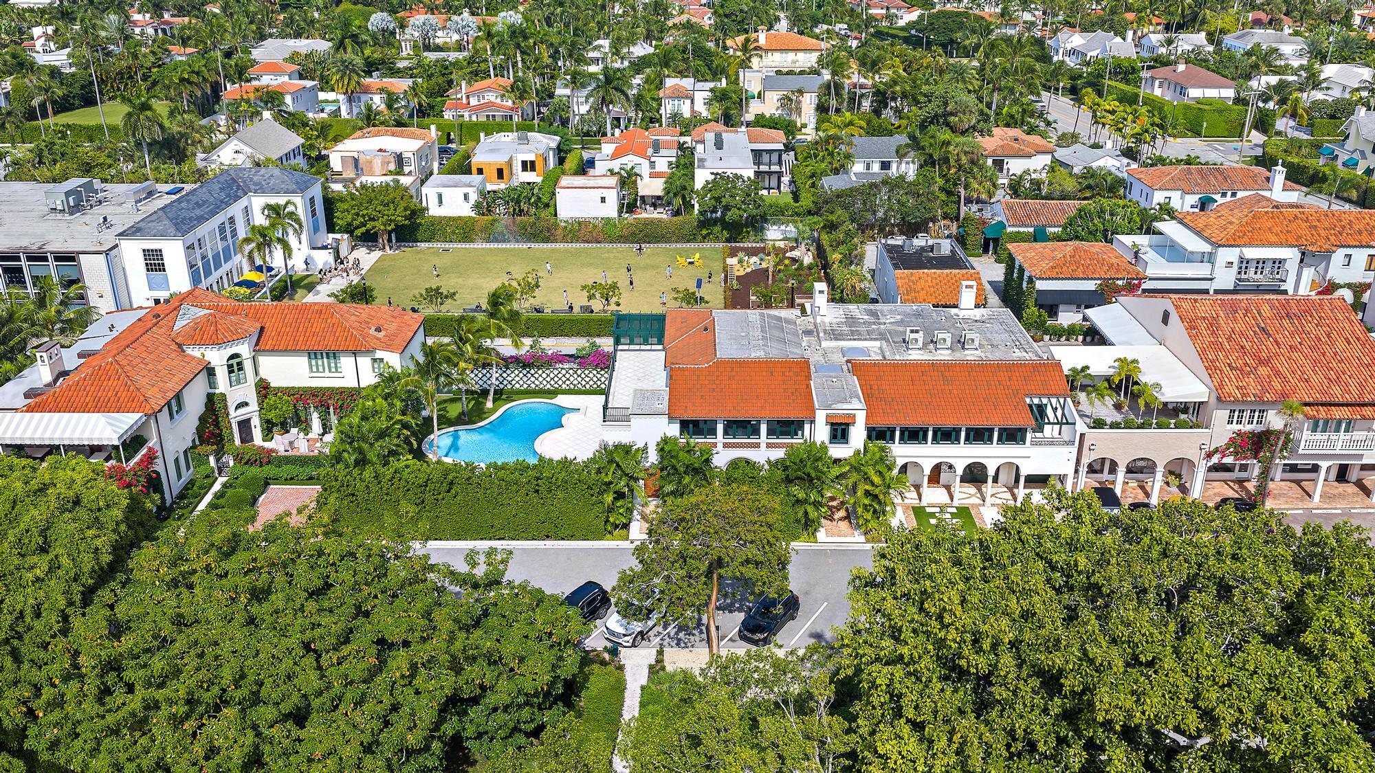 PHIPPS PLAZA - Residential