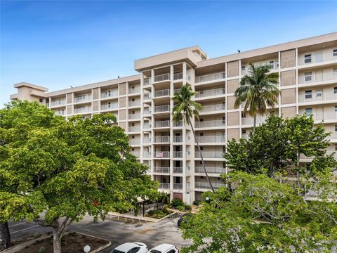 2661 S Course Dr 603 Pompano Beach FL 33069