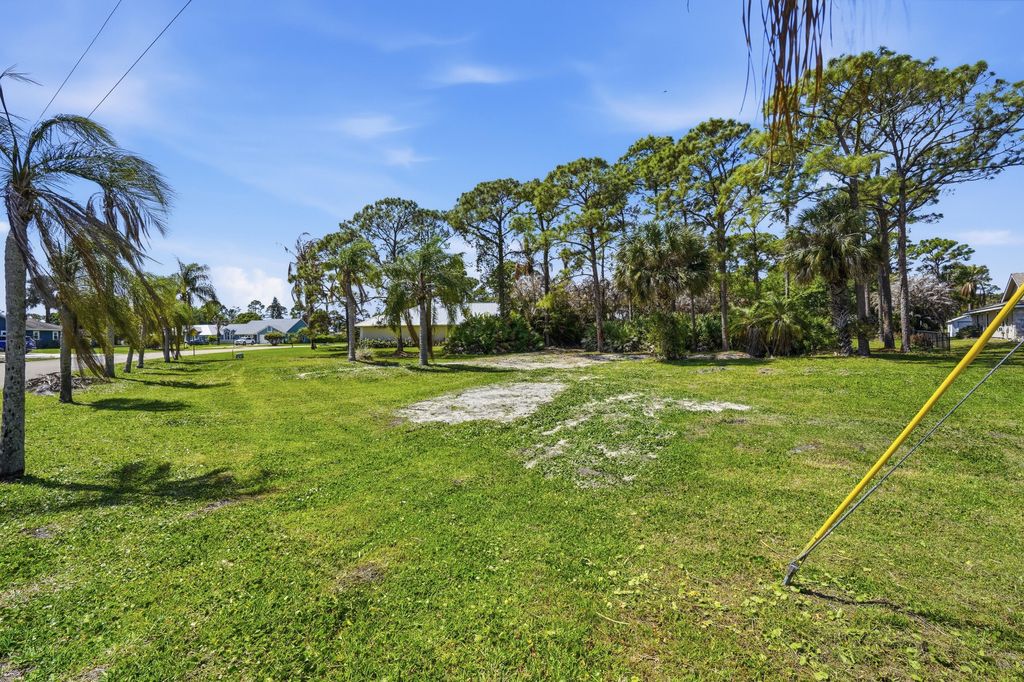 Photo of 5015 Deer Run Drive, Fort Pierce, FL 34951 (MLS # B26011875)