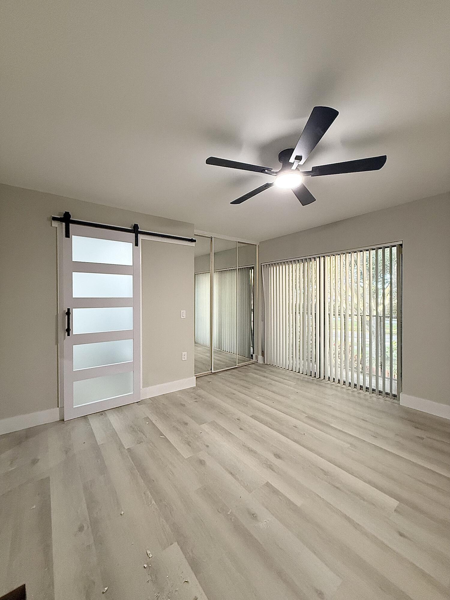 VILLAGE OF SANDALWOOD LAKES NORTH - Residential