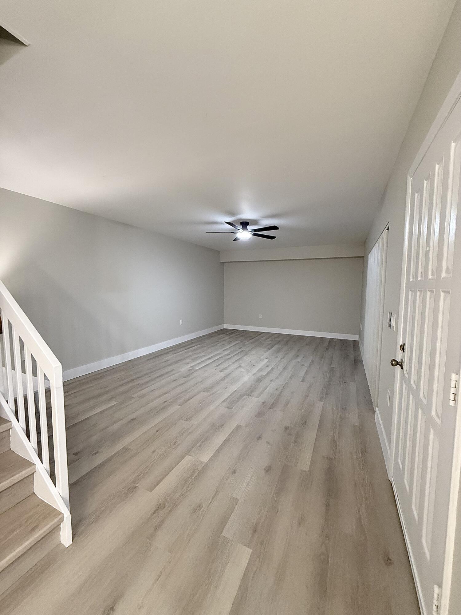 VILLAGE OF SANDALWOOD LAKES NORTH - Residential