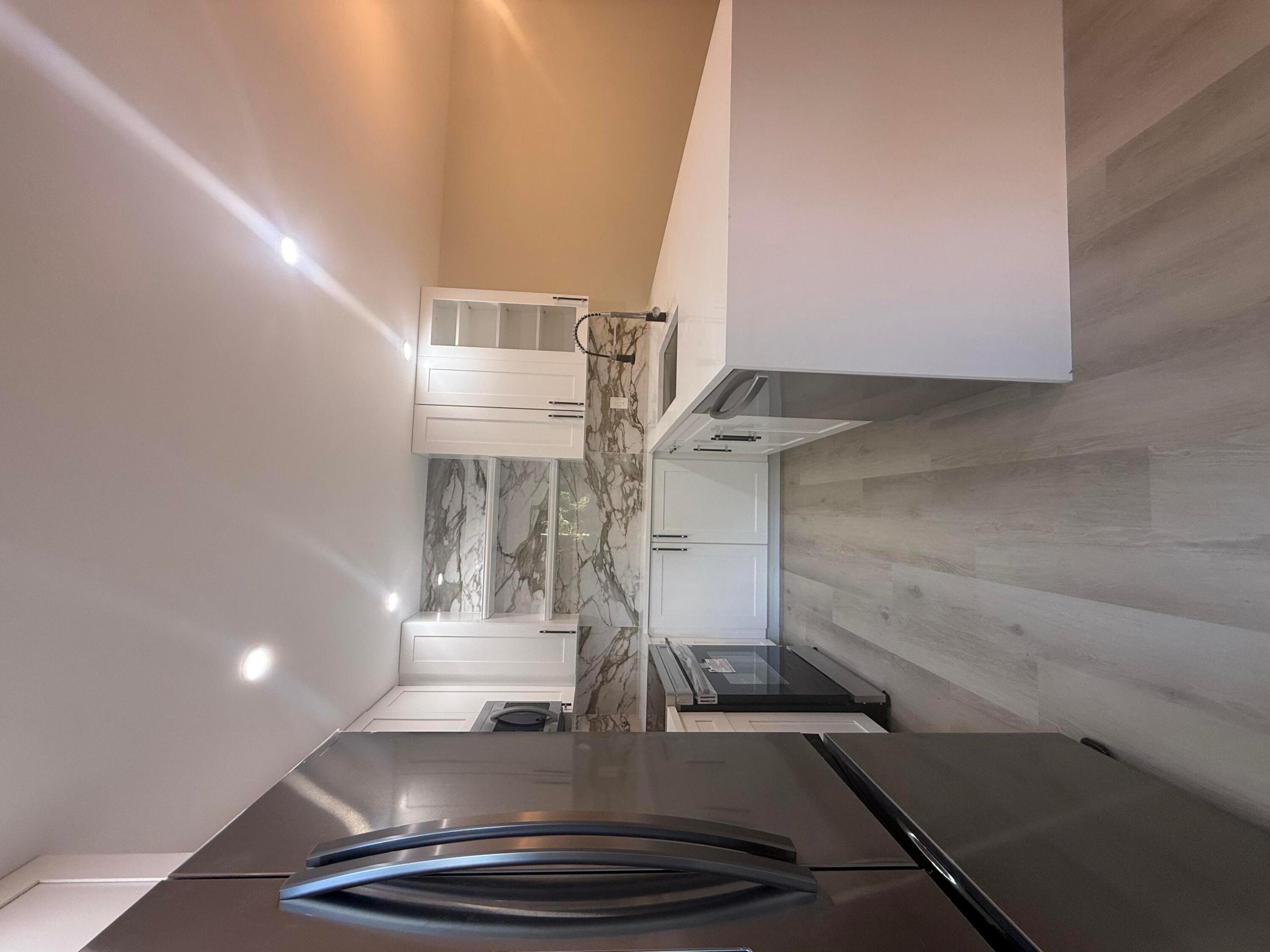 VILLAGE OF SANDALWOOD LAKES NORTH - Residential