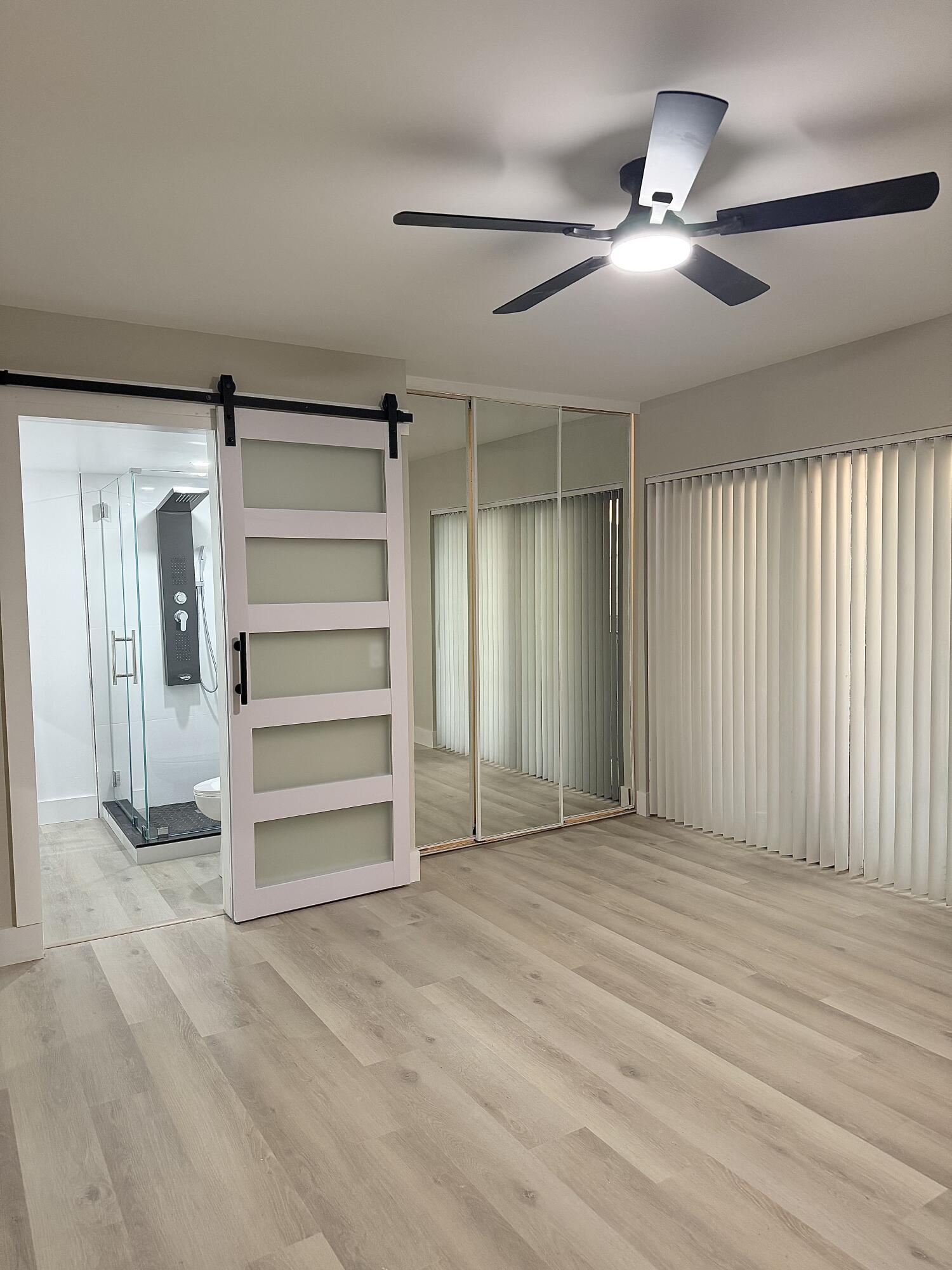 VILLAGE OF SANDALWOOD LAKES NORTH - Residential