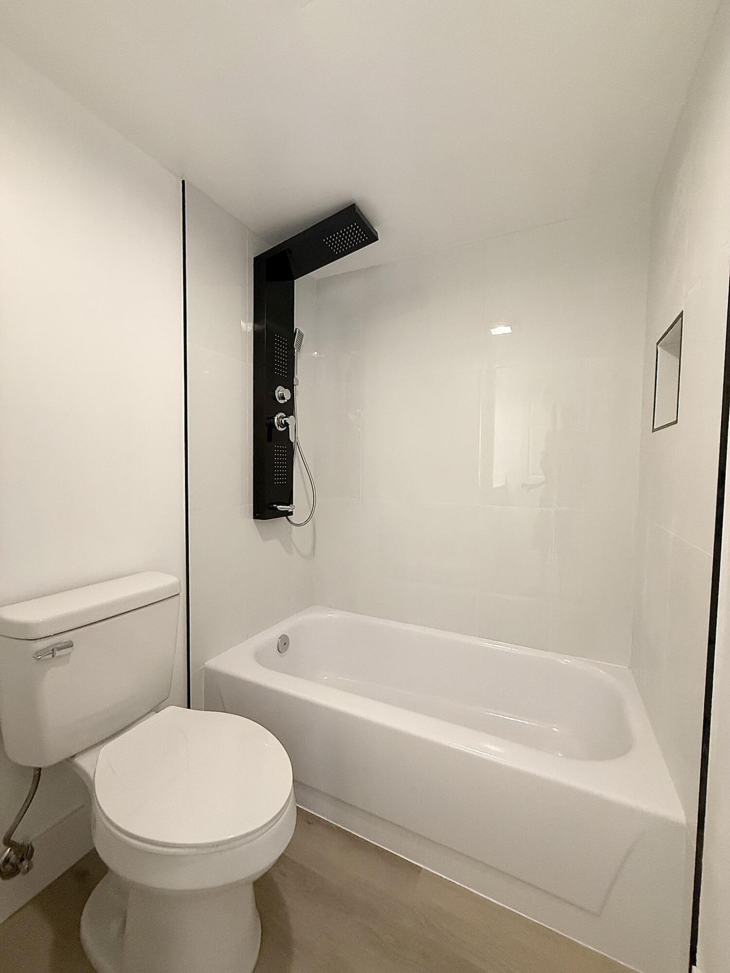 VILLAGE OF SANDALWOOD LAKES NORTH - Residential