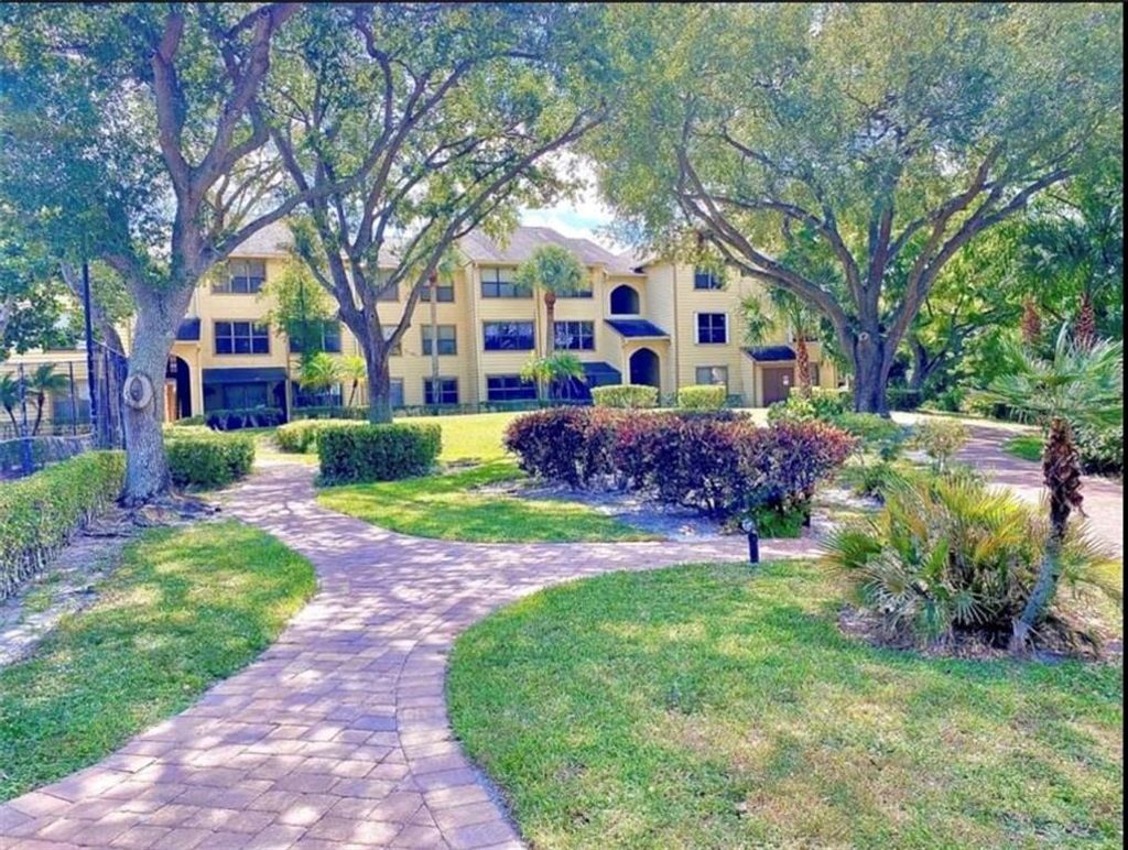 Photo of 2315 N Congress 34 Avenue #34, Boynton Beach, FL 33426 (MLS # R11108918)
