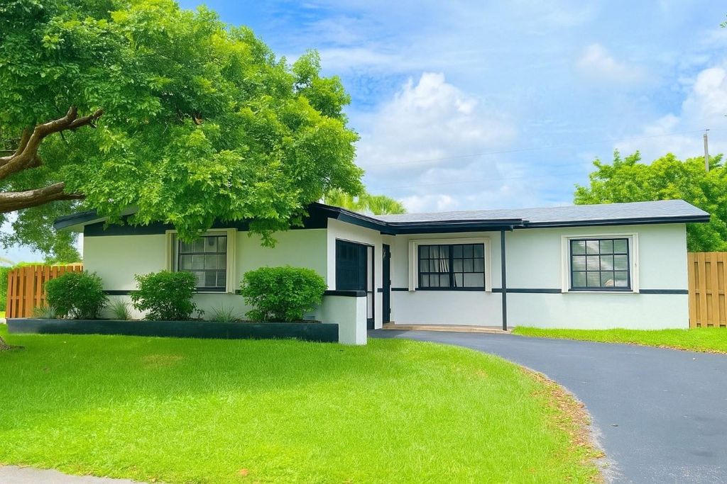 Photo of 9171 NW 26th Street, Sunrise, FL 33322 (MLS # F10546297)