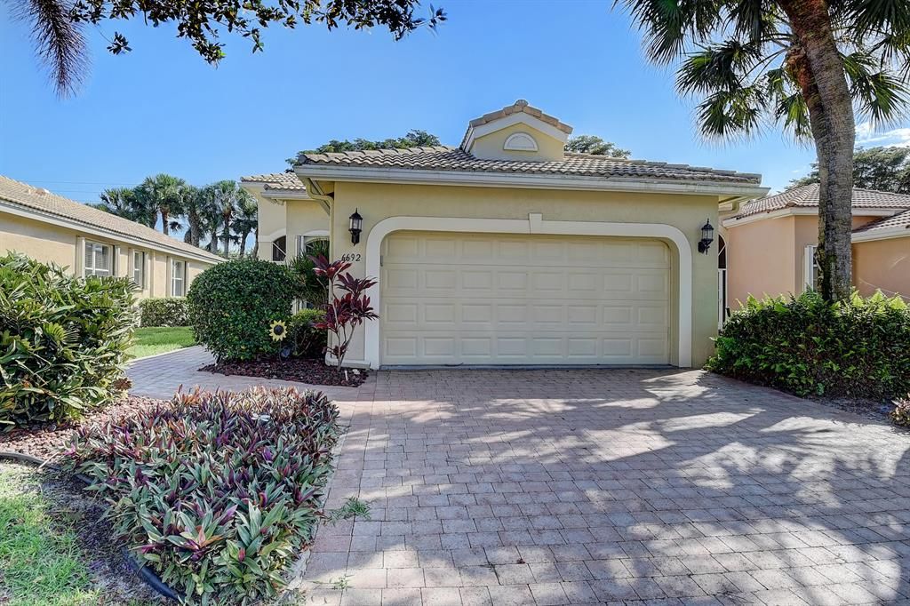 Photo of 6692 Via Roma, Delray Beach, FL 33446 (MLS # R10783748)